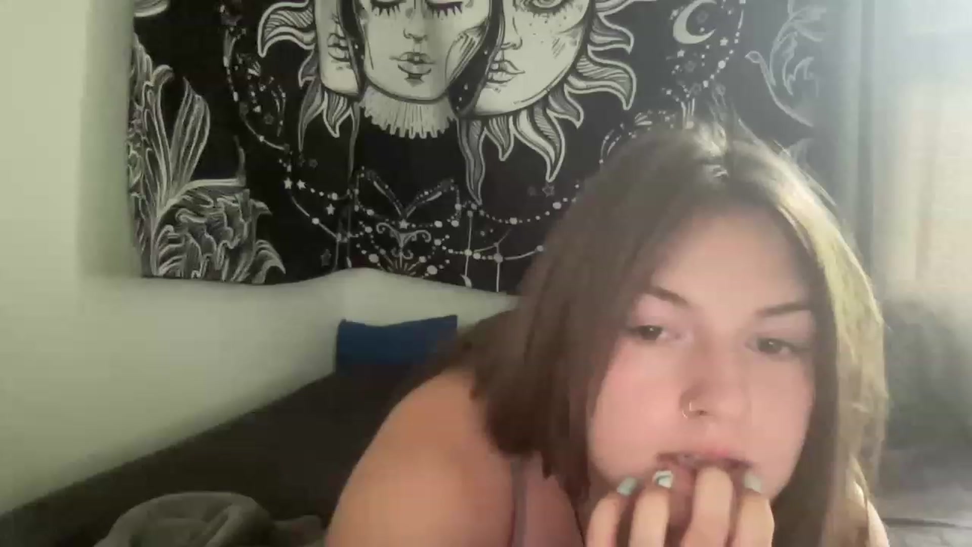 Gallery image thumbnail from Bbyxhunny's myfreecams stream on, 05/16/2023, 16:18 image 12 of 20