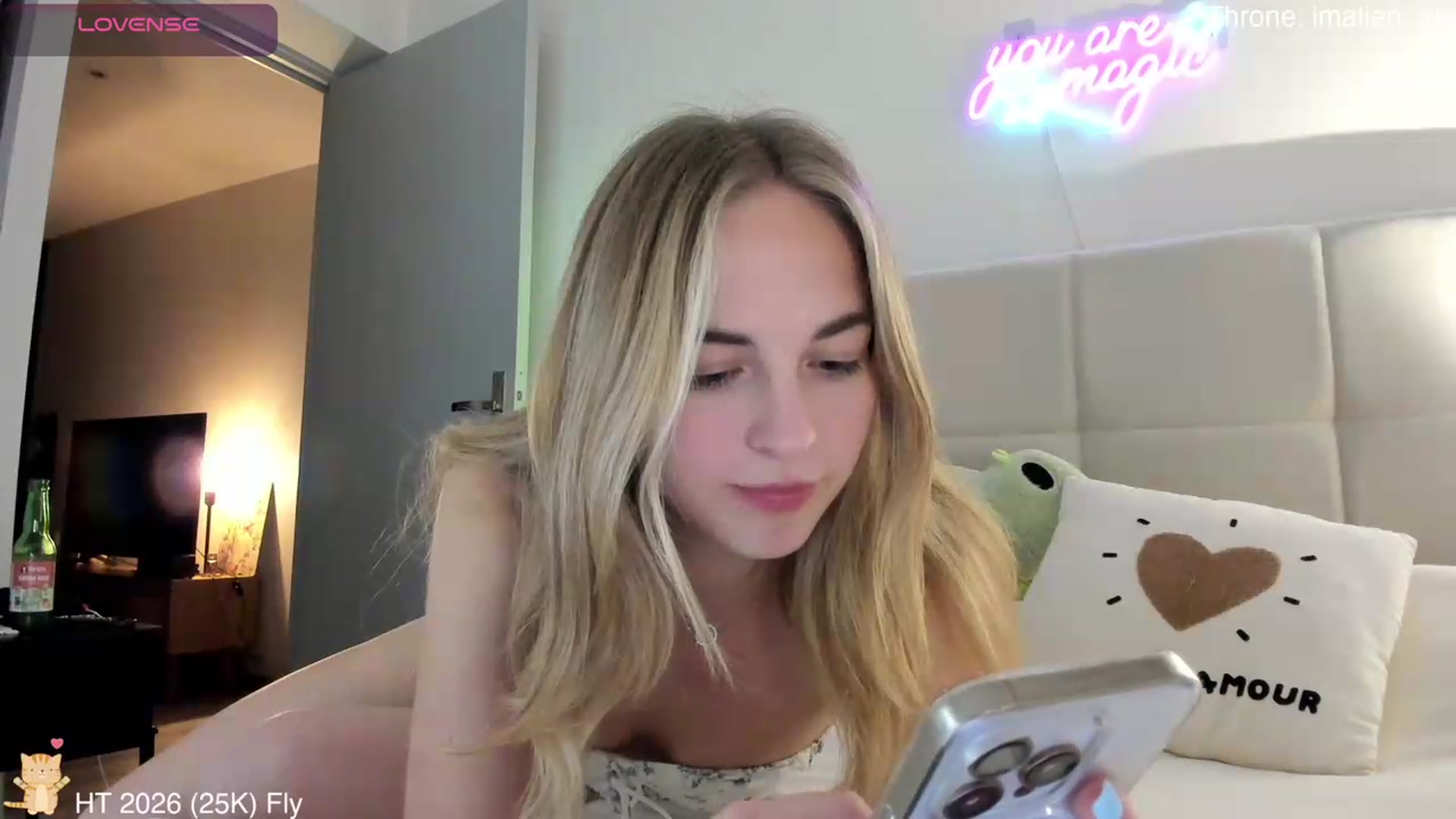 Gallery image thumbnail from BdayAlien's myfreecams stream on, 06/19/2026, 21:04 image 9 of 20