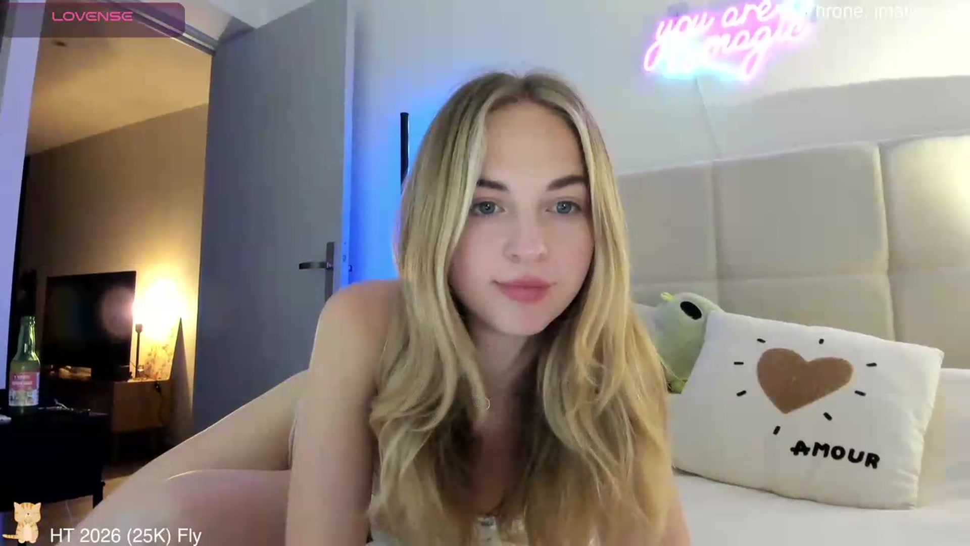 Gallery image thumbnail from BdayAlien's myfreecams stream on, 06/19/2026, 21:04 image 8 of 20