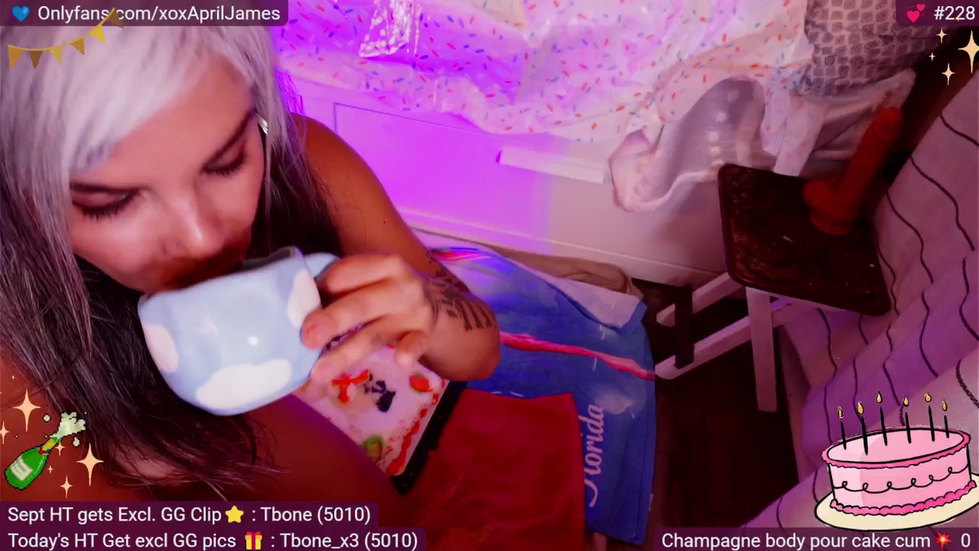 Gallery image thumbnail from BdayApril's myfreecams stream on, 09/13/2025, 04:43 image 18 of 20