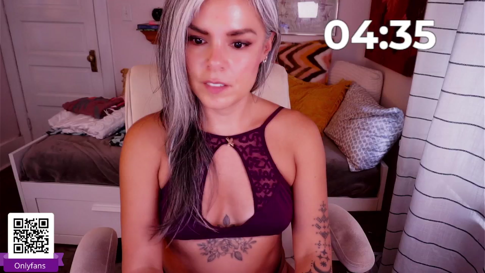 Gallery image thumbnail from BdayApril's myfreecams stream on, 09/20/2025, 23:26 image 14 of 20