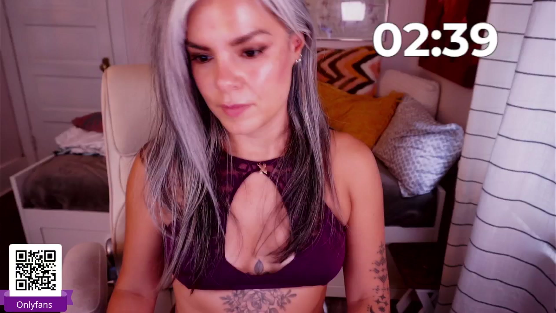 Gallery image thumbnail from BdayApril's myfreecams stream on, 09/20/2025, 23:26 image 15 of 20