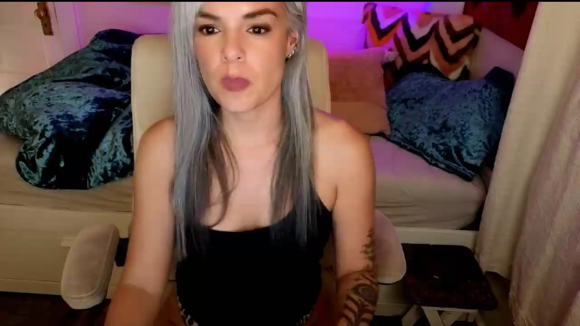 Gallery image thumbnail from BdayApril's myfreecams stream on, 09/18/2026, 02:13 image 15 of 20