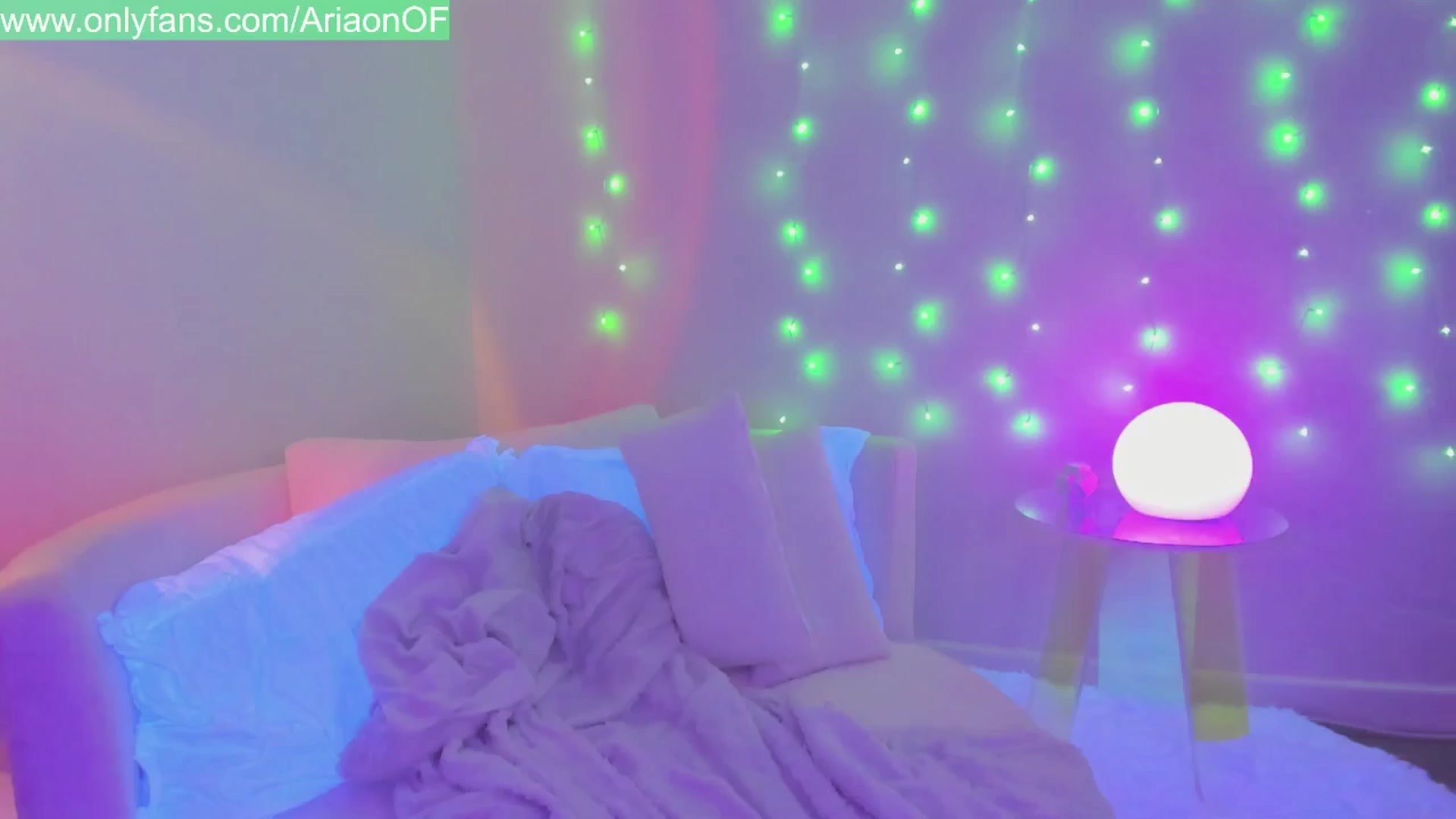 Gallery image thumbnail from BdayAria's myfreecams stream on, 06/20/2025, 02:40 image 11 of 20