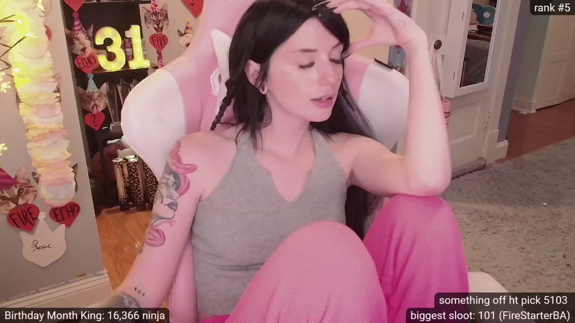 Gallery image thumbnail from BdayAriel's myfreecams stream on, 06/16/2024, 07:12 image 7 of 20