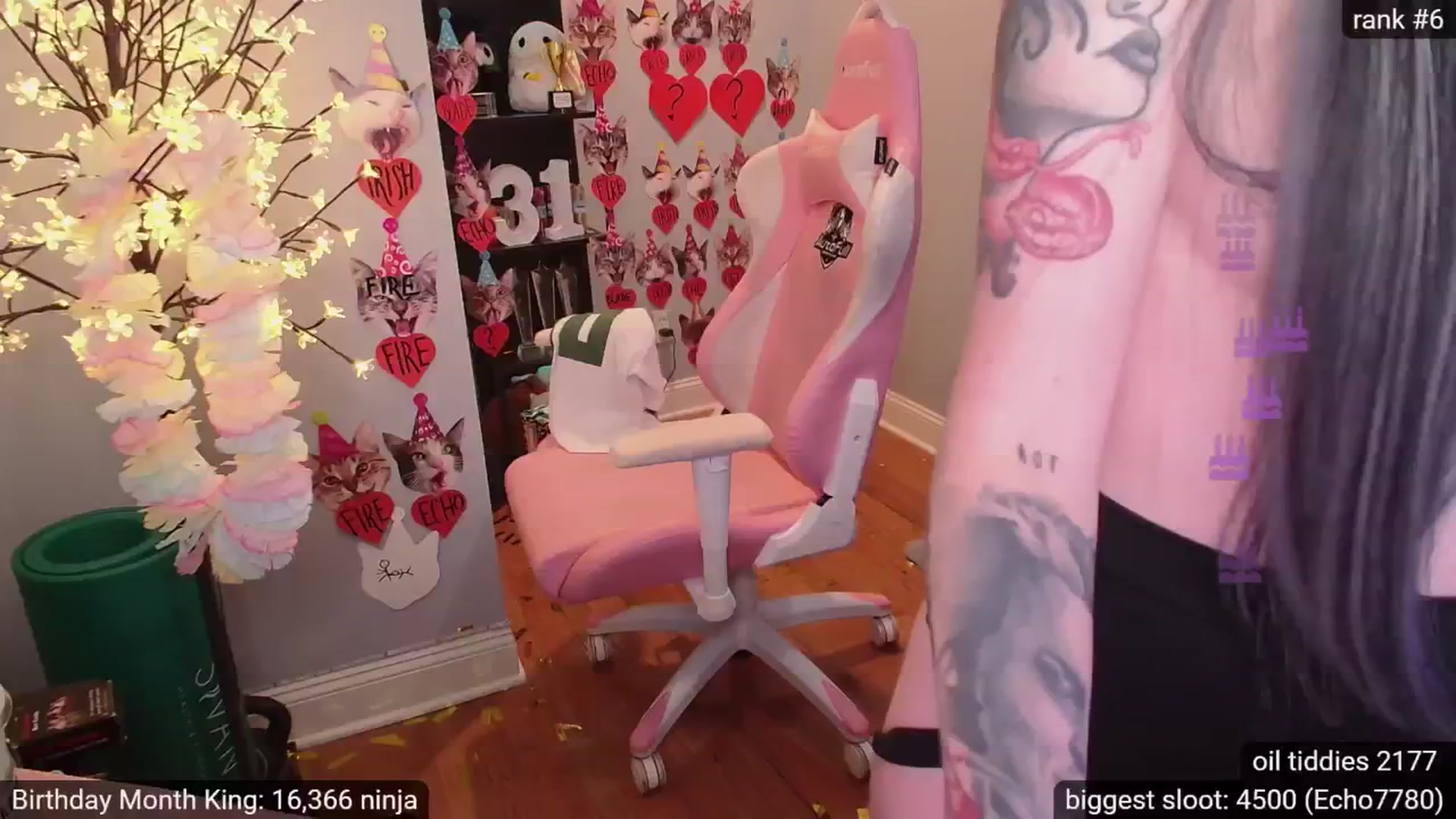 Gallery image thumbnail from BdayAriel's myfreecams stream on, 06/23/2024, 03:51 image 13 of 20