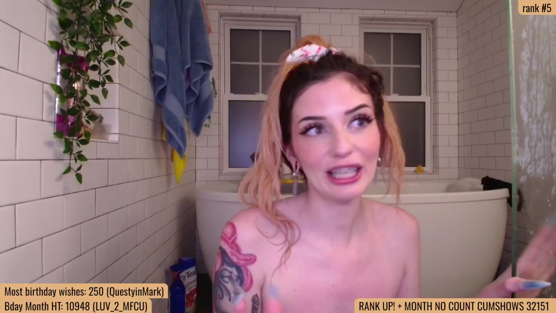 Gallery image thumbnail from BdayAriel's myfreecams stream on, 06/08/2025, 07:34 image 17 of 20
