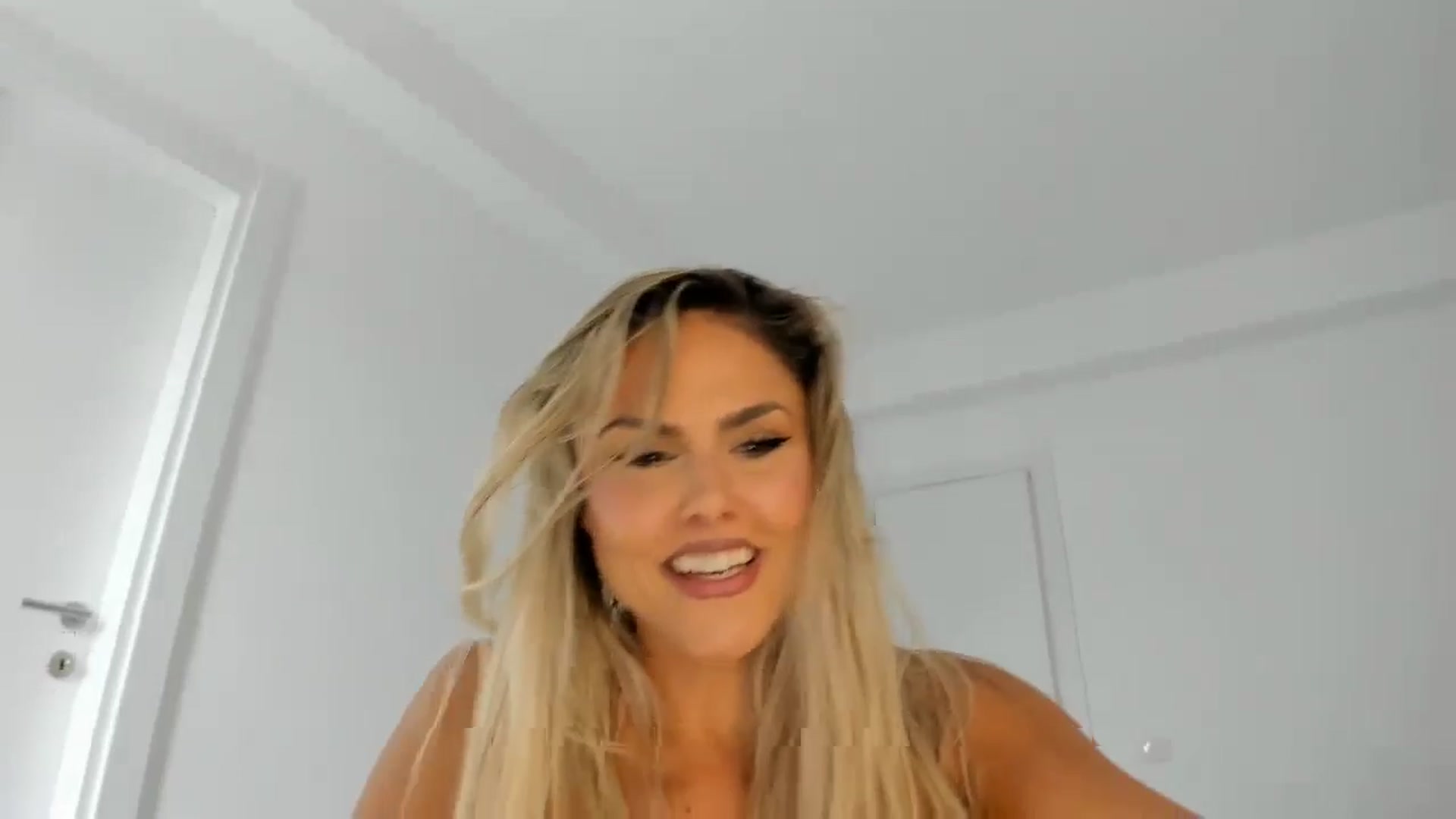 Gallery image thumbnail from BdayBarbie's myfreecams stream on, 09/10/2024, 13:13 image 14 of 20