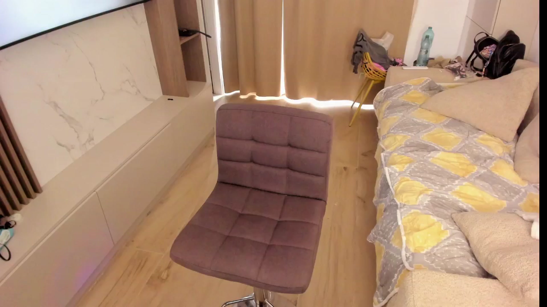 Gallery image thumbnail from BdayBarbie's myfreecams stream on, 09/06/2025, 13:39 image 1 of 20