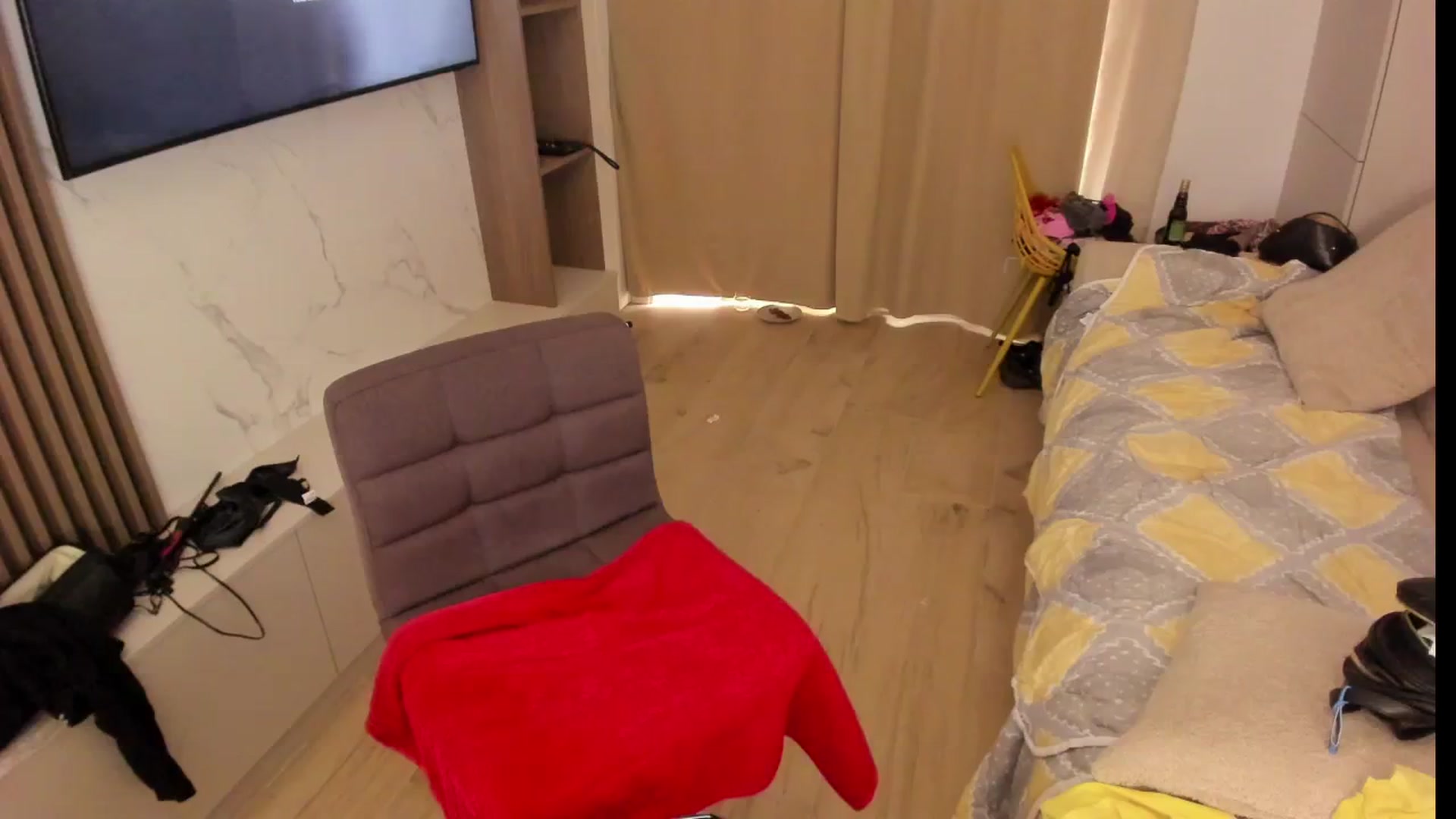 Gallery image thumbnail from BdayBarbie's myfreecams stream on, 09/22/2025, 15:09 image 17 of 20