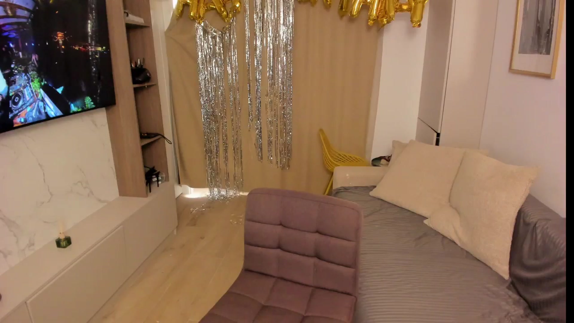 Gallery image thumbnail from BdayBarbie's myfreecams stream on, 09/26/2025, 13:34 image 18 of 20