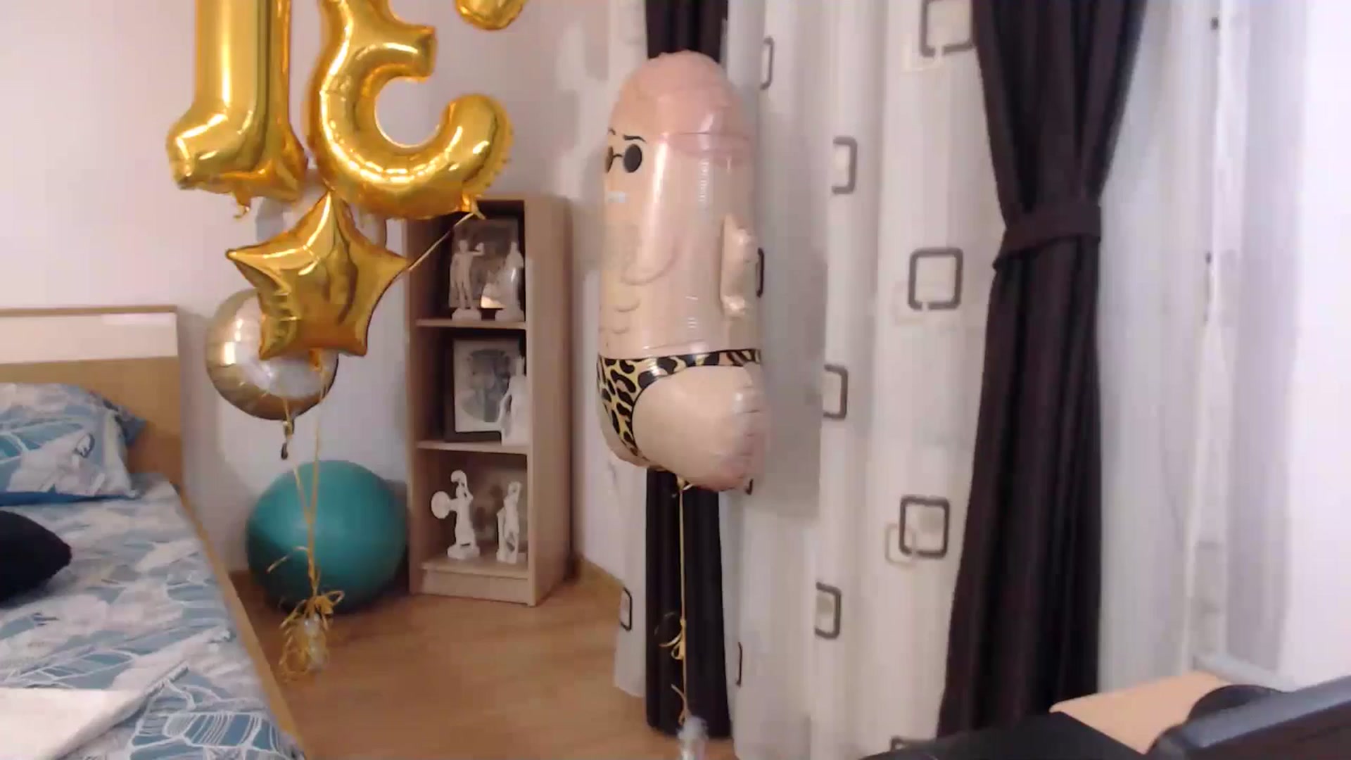 Gallery image thumbnail from BdayBell's myfreecams stream on, 05/10/2024, 23:29 image 15 of 20