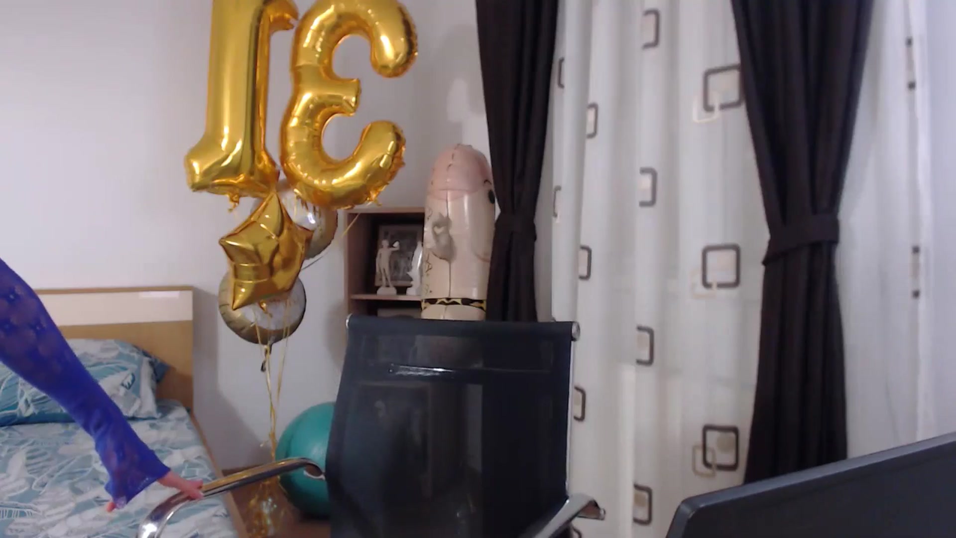 Gallery image thumbnail from BdayBell's myfreecams stream on, 05/12/2024, 23:35 image 13 of 20