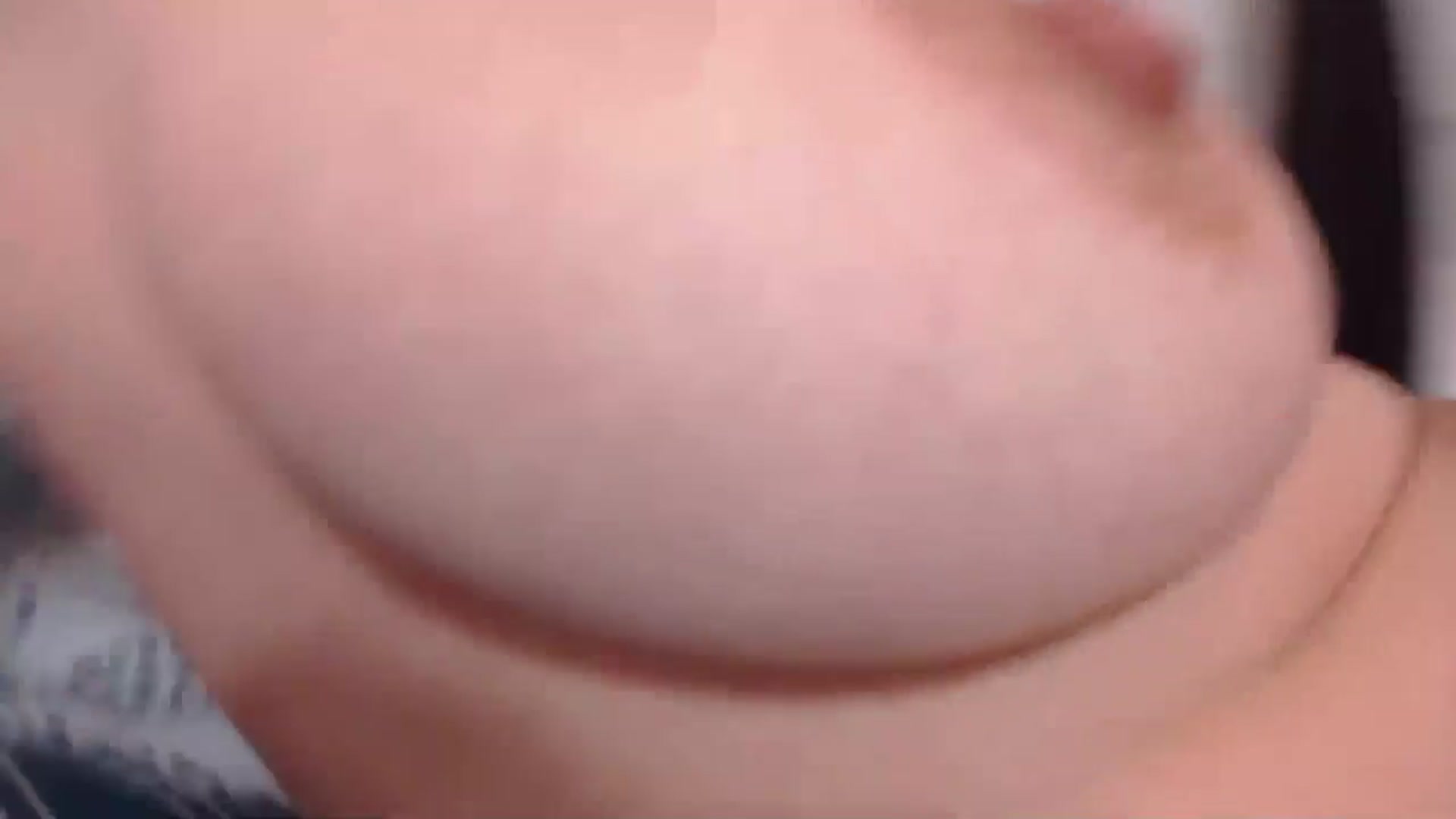 Gallery image thumbnail from BdayBell's myfreecams stream on, 05/15/2024, 24:25 image 3 of 20