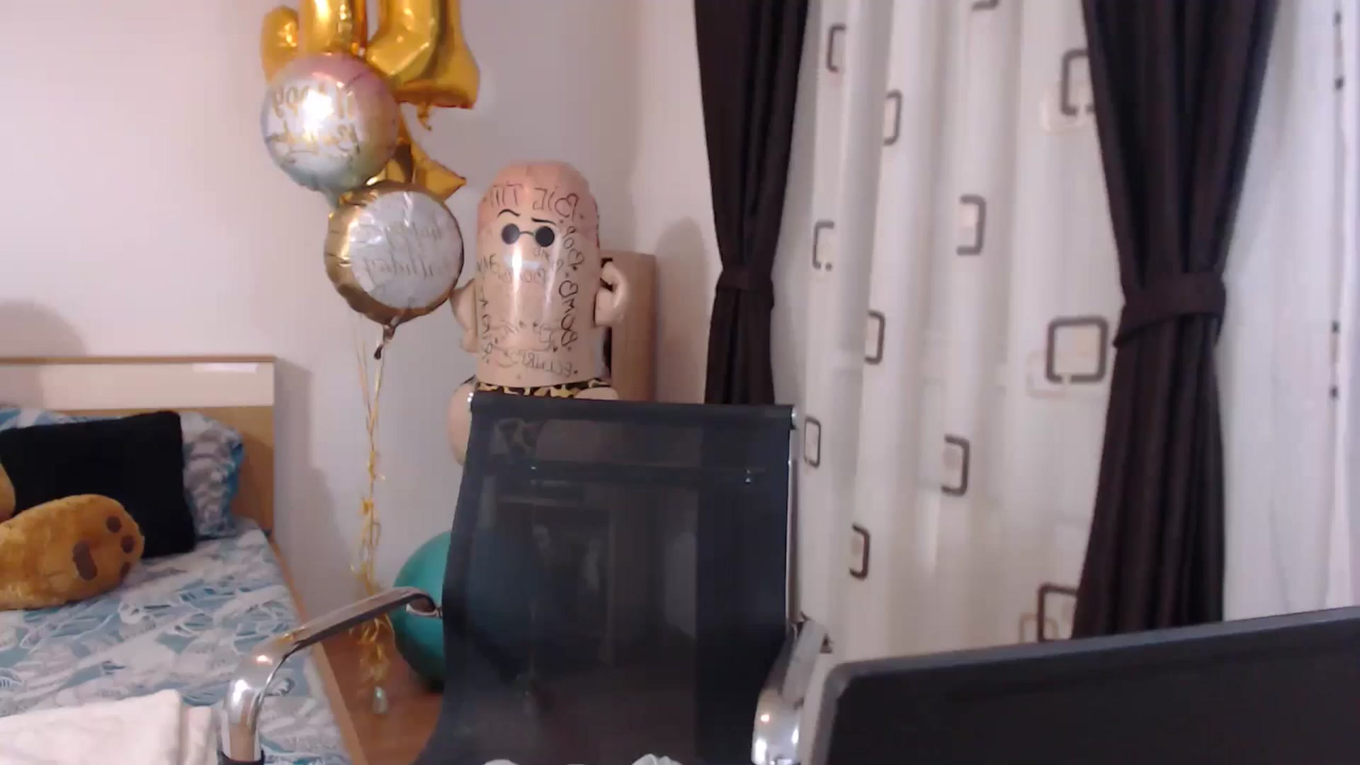 Gallery image thumbnail from BdayBell's myfreecams stream on, 05/15/2024, 23:34 image 7 of 20