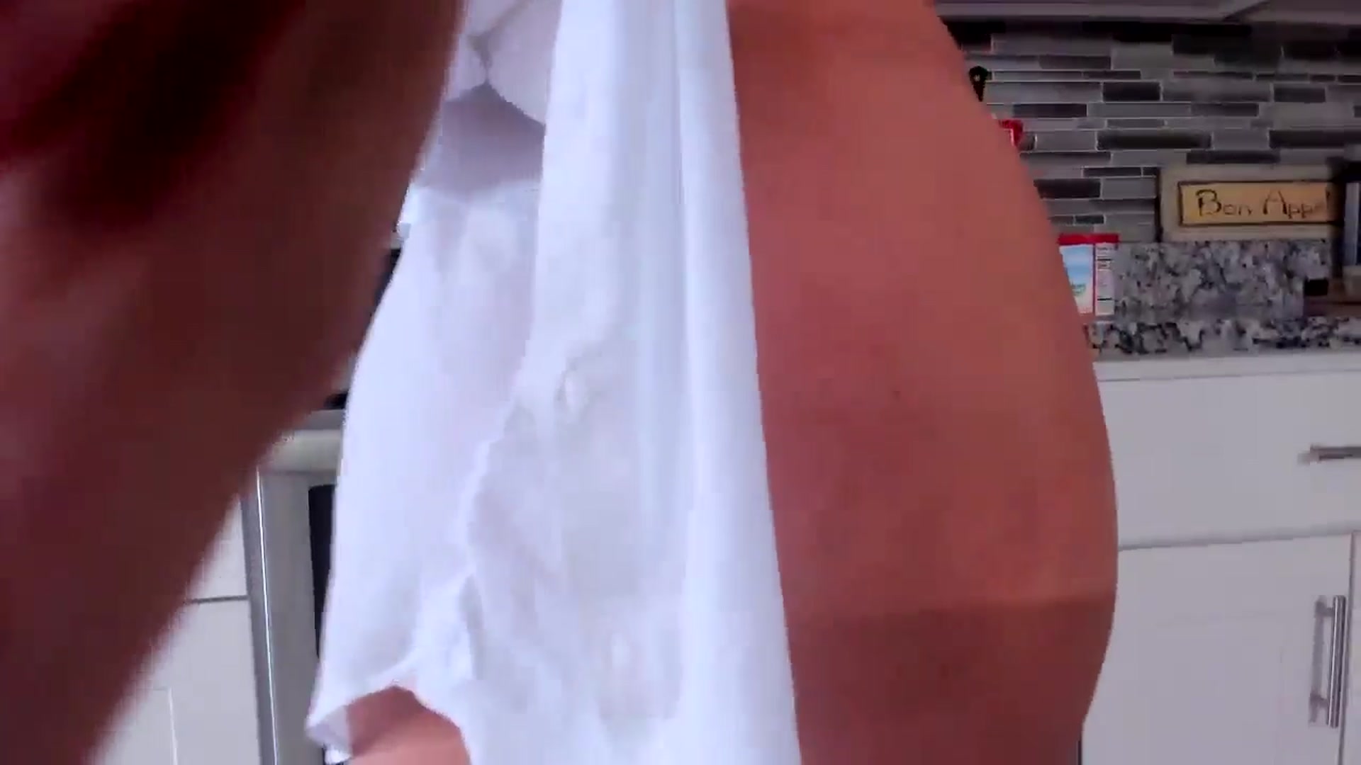 Gallery image thumbnail from BdayBellaXo's myfreecams stream on, 08/22/2024, 21:51 image 12 of 20