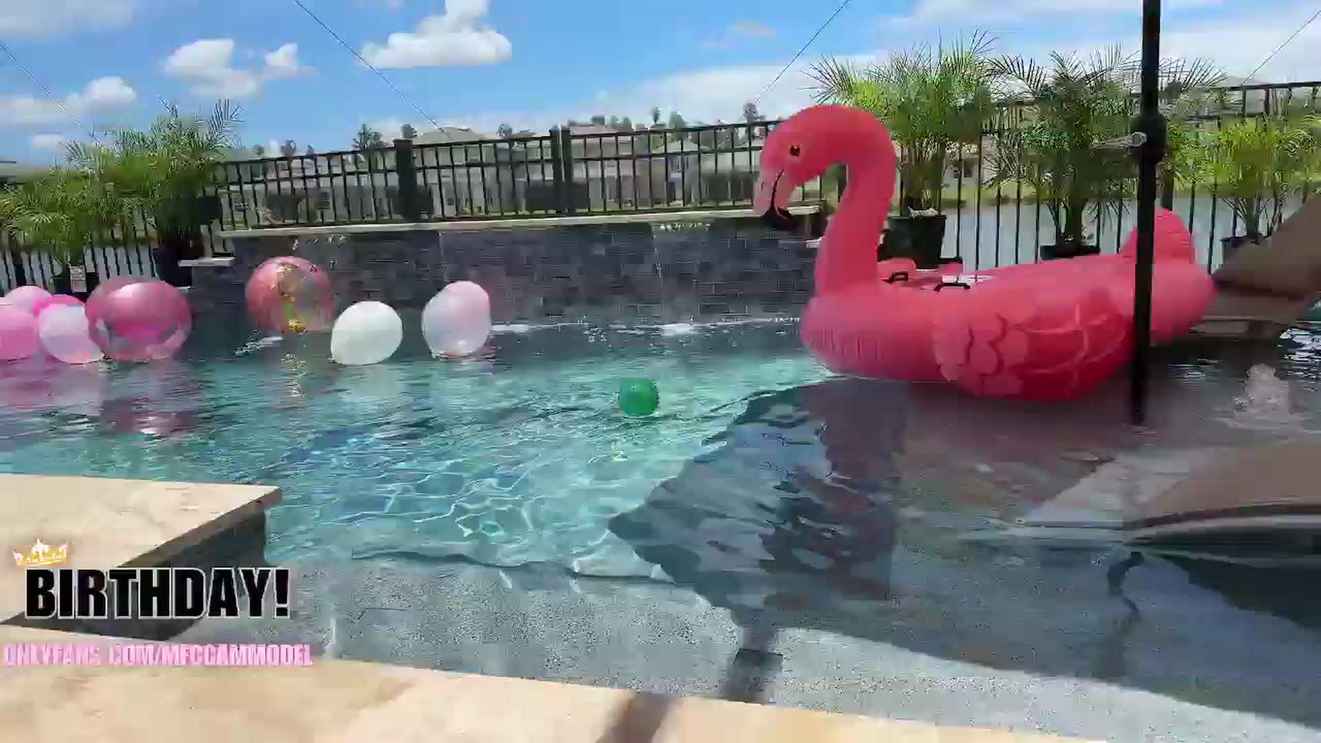 Gallery image thumbnail from BdayCheeks's myfreecams stream on, 07/15/2024, 17:33 image 19 of 20