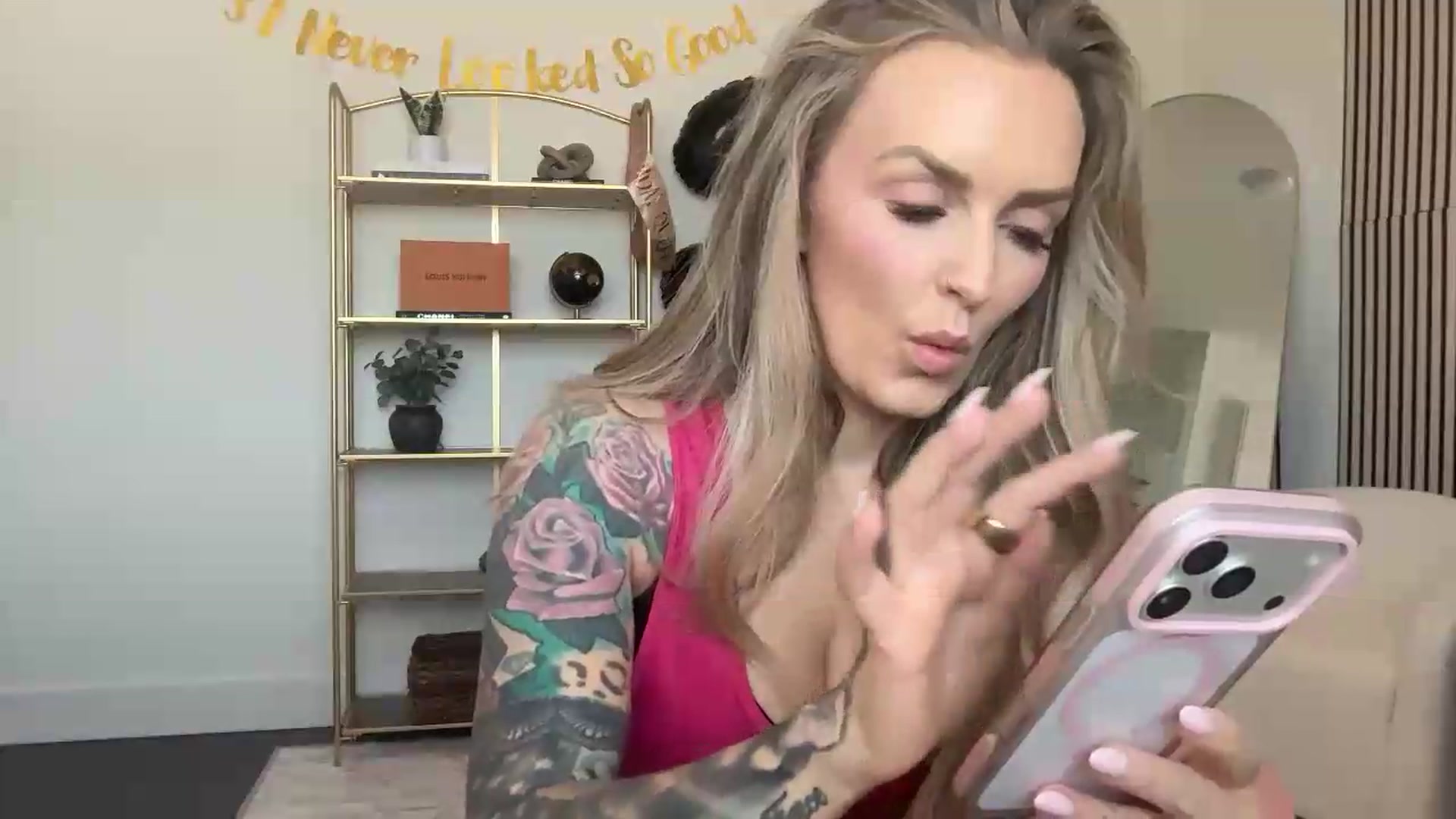 Gallery image thumbnail from BdayCheeks's myfreecams stream on, 07/17/2026, 22:51 image 4 of 20