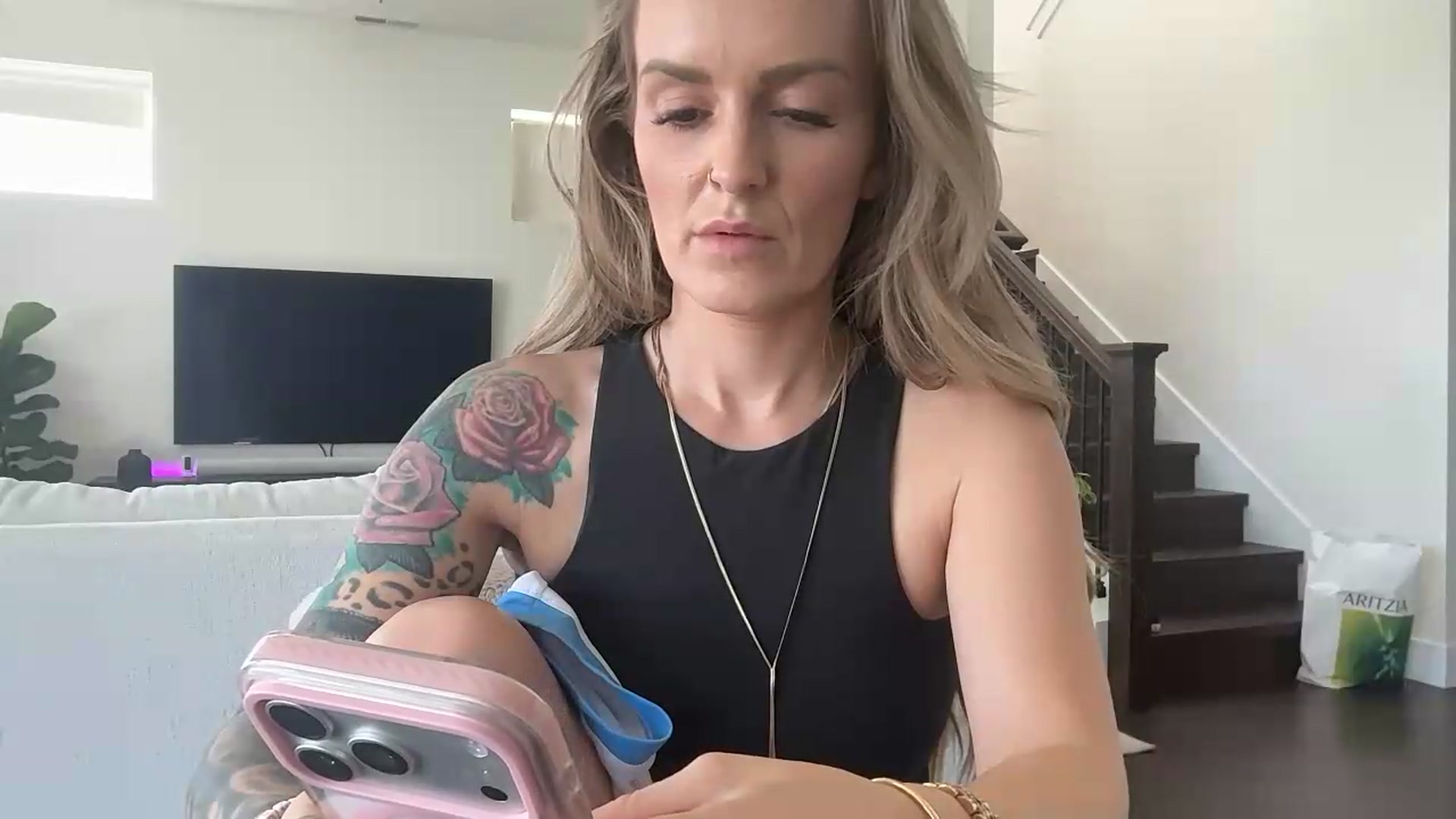 Gallery image thumbnail from BdayCheeks's myfreecams stream on, 07/18/2026, 23:18 image 10 of 20