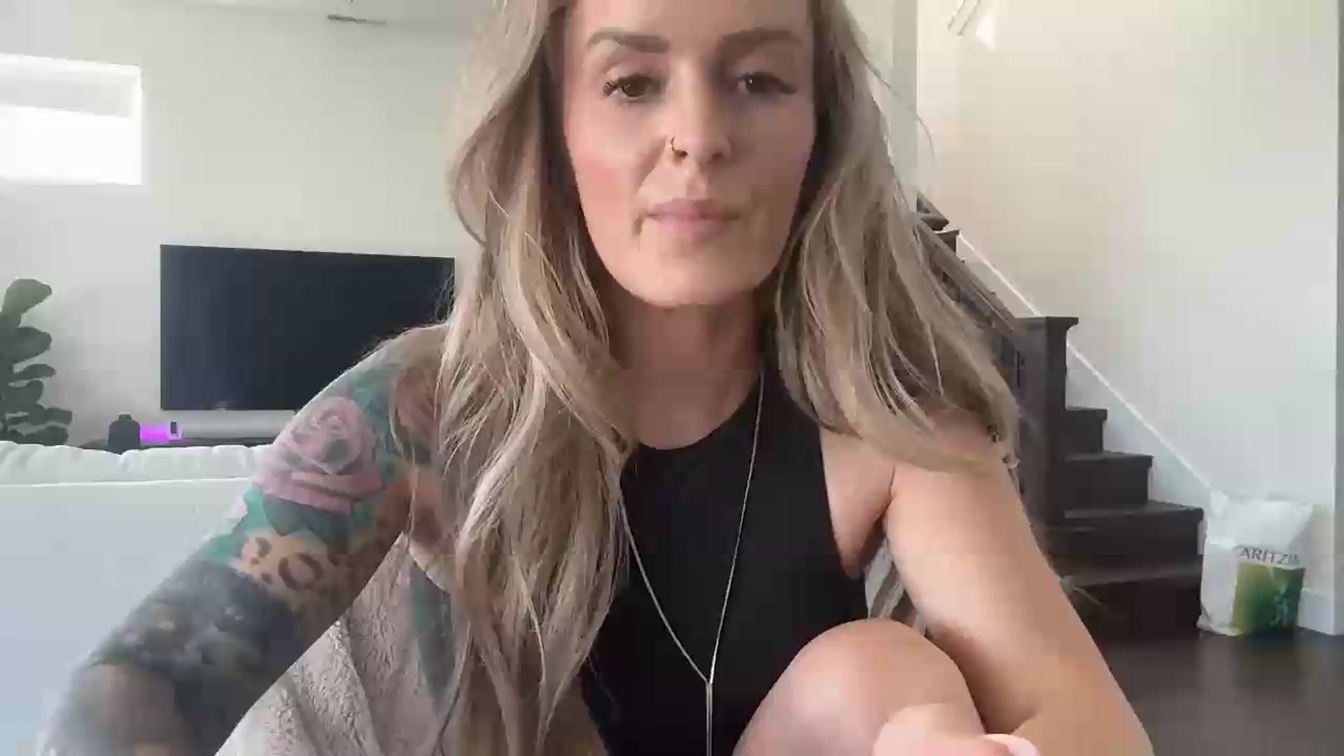 Gallery image thumbnail from BdayCheeks's myfreecams stream on, 07/18/2026, 23:18 image 20 of 20