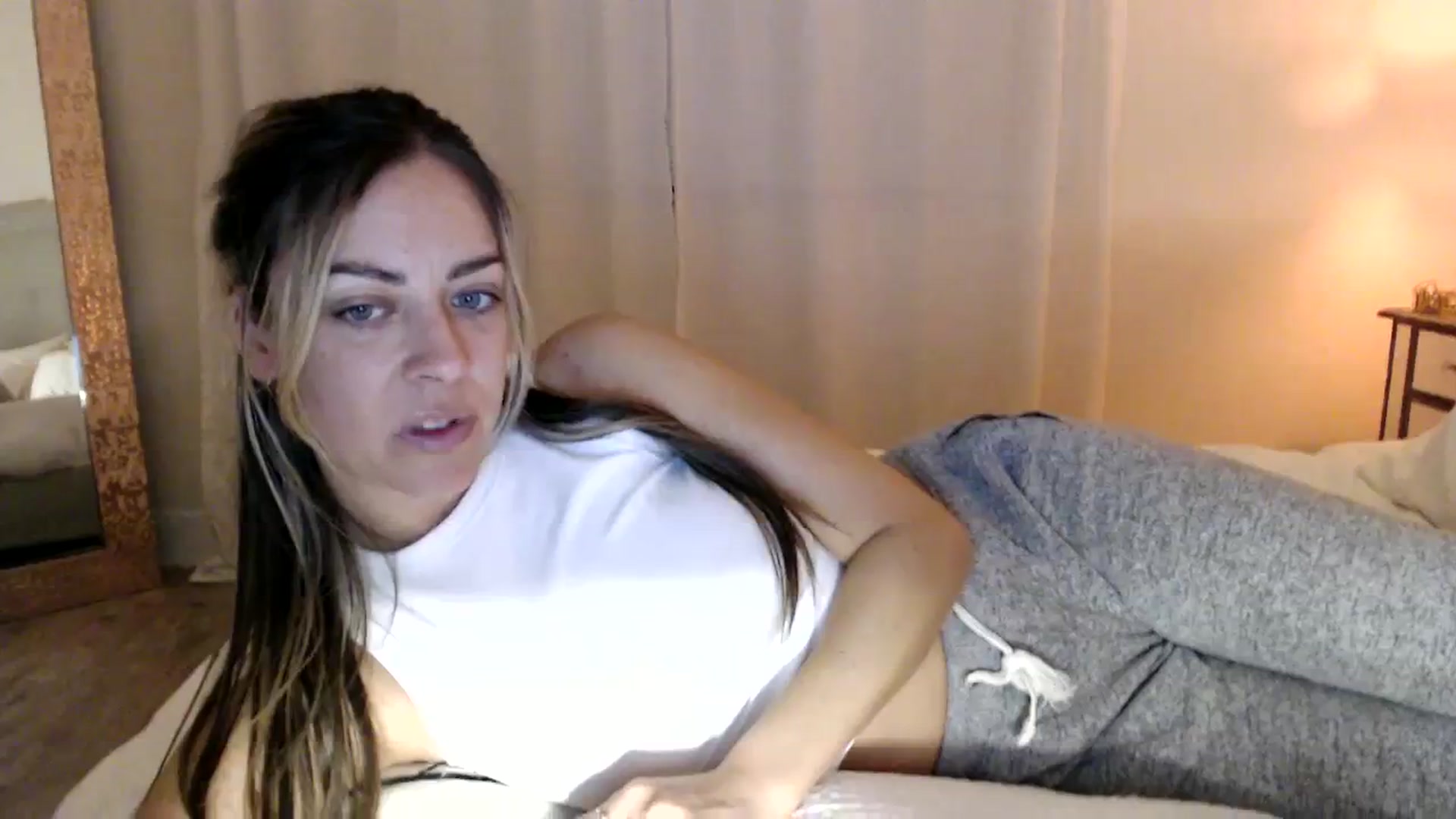 Gallery image thumbnail from BdayDani's myfreecams stream on, 12/31/2023, 05:48 image 14 of 20