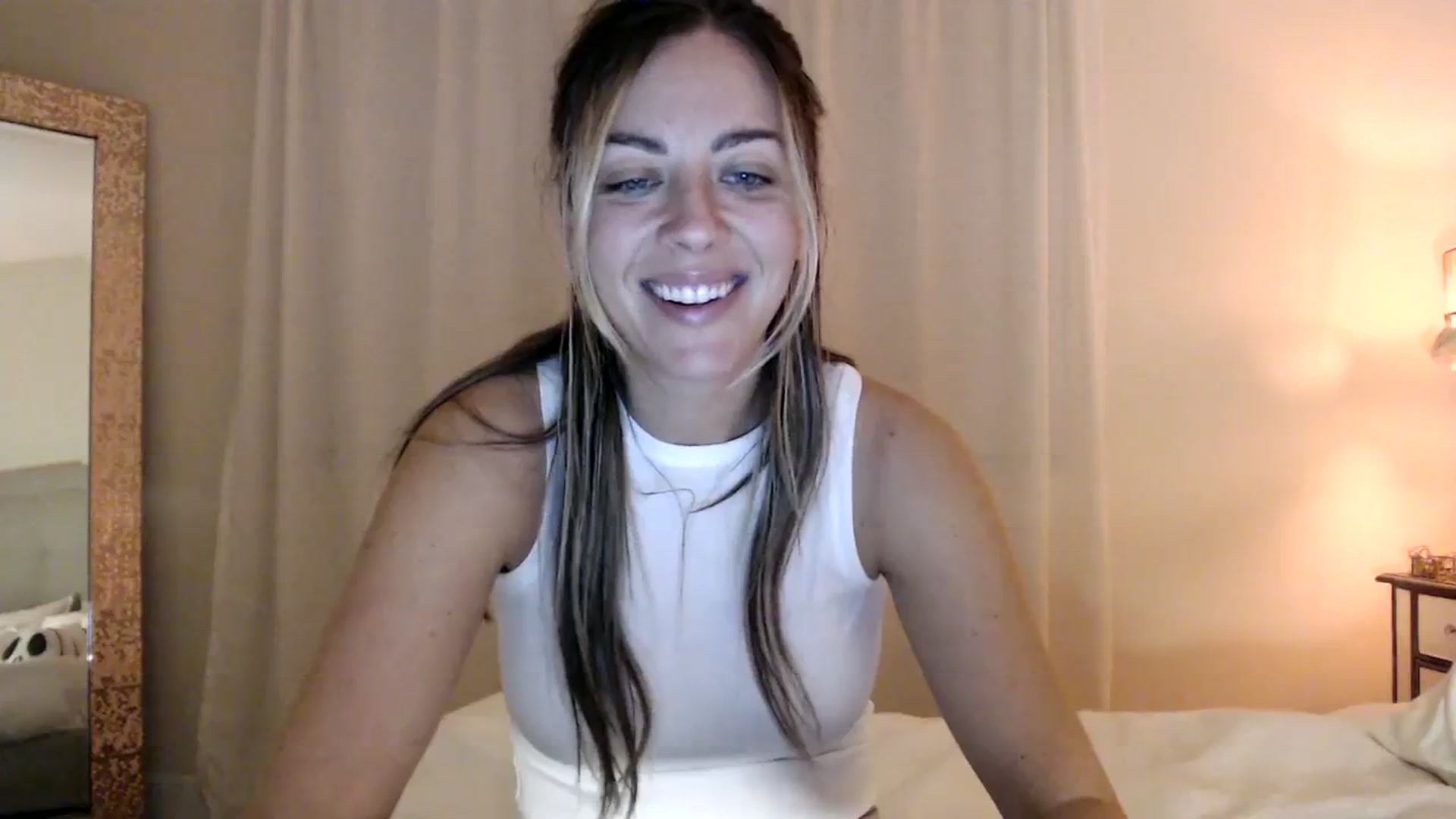 Gallery image thumbnail from BdayDani's myfreecams stream on, 12/31/2023, 07:30 image 6 of 20