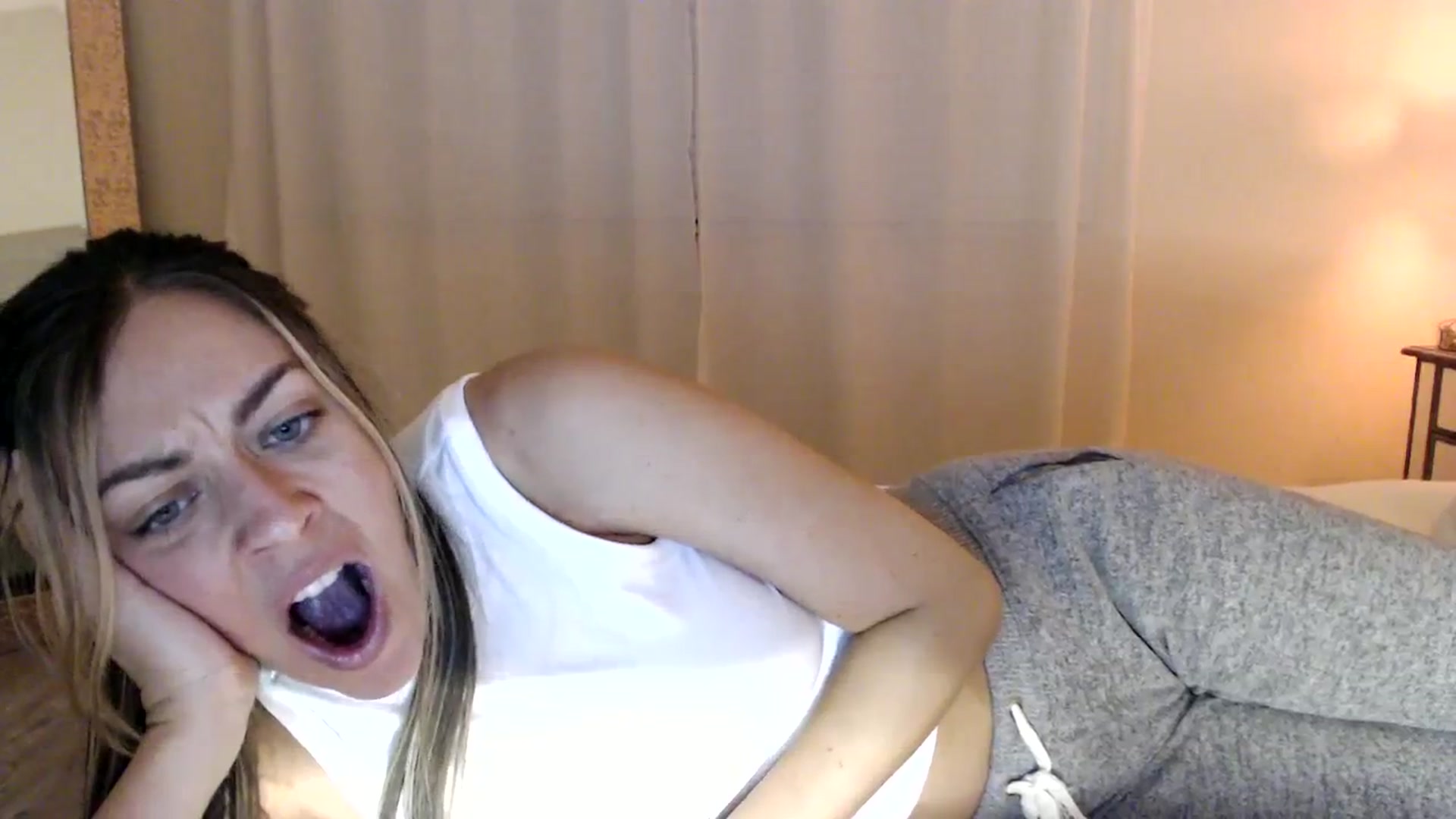 Gallery image thumbnail from BdayDani's myfreecams stream on, 12/31/2023, 07:30 image 19 of 20