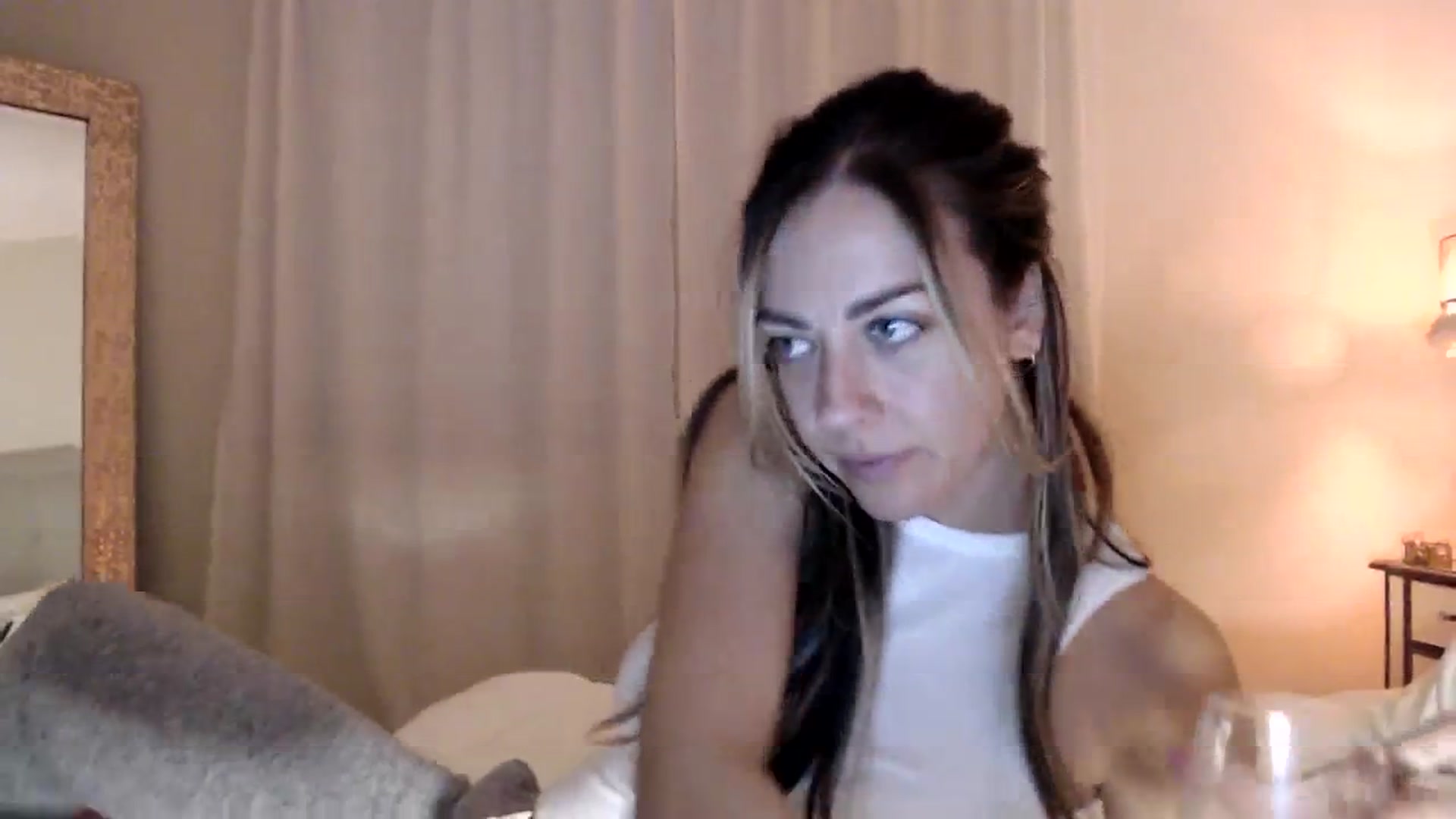 Gallery image thumbnail from BdayDani's myfreecams stream on, 12/31/2023, 07:30 image 9 of 20
