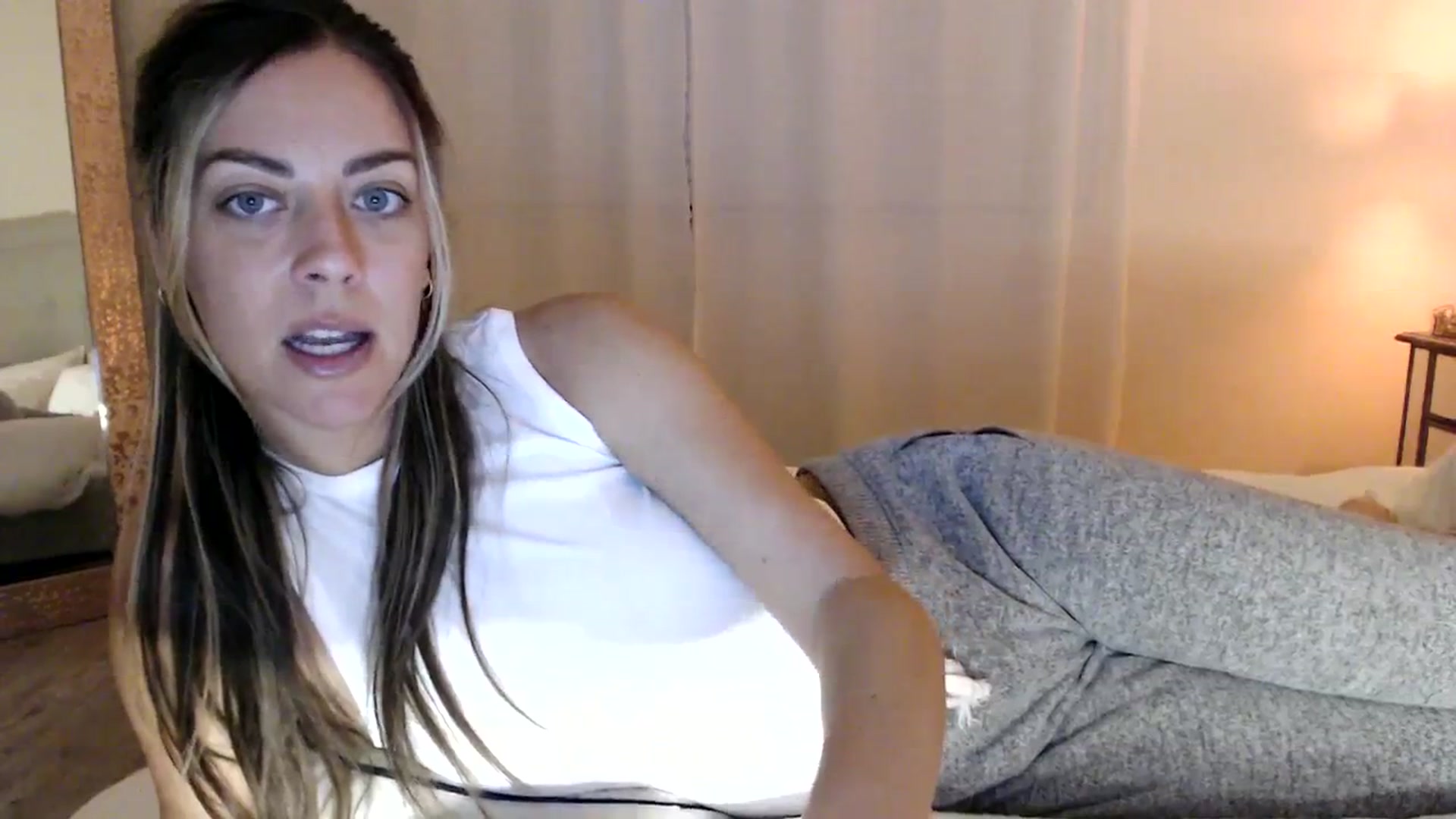 Gallery image thumbnail from BdayDani's myfreecams stream on, 12/31/2023, 07:30 image 12 of 20
