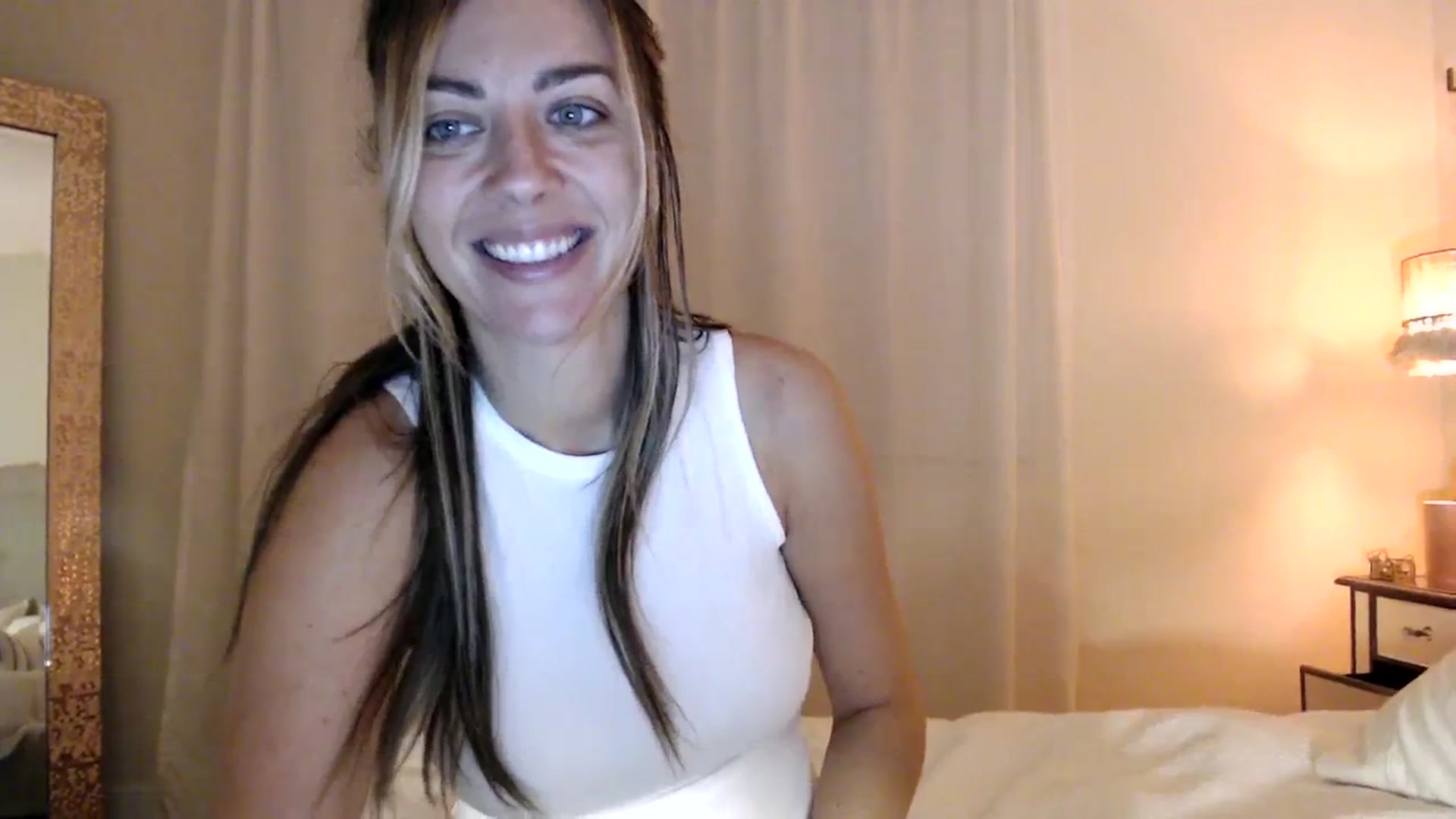 Gallery image thumbnail from BdayDani's myfreecams stream on, 12/31/2023, 07:52 image 10 of 20