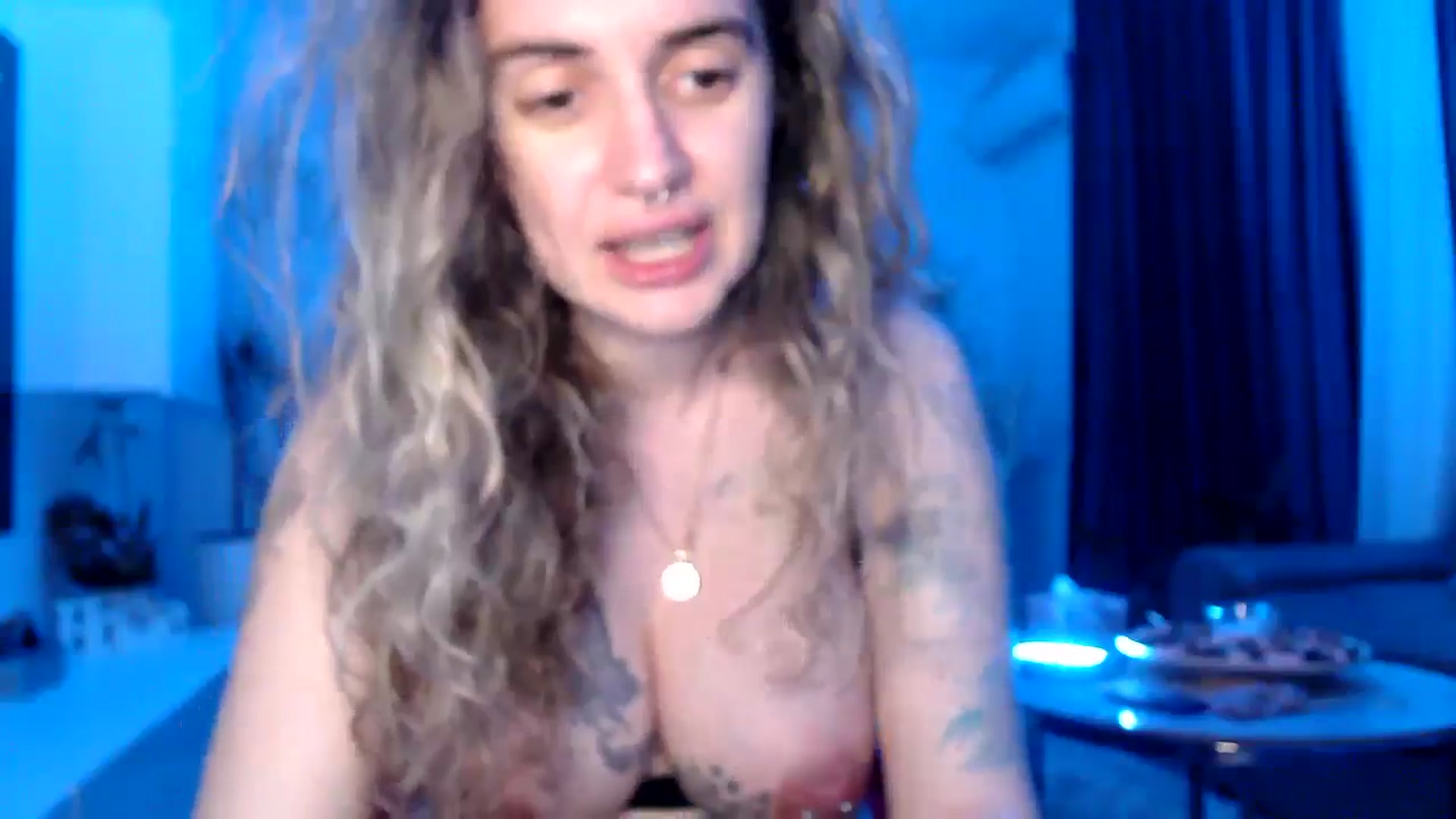 Gallery image thumbnail from BdayDivinna's myfreecams stream on, 06/05/2025, 01:21 image 16 of 20