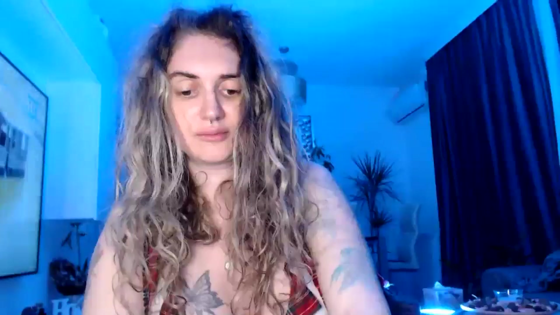 Gallery image thumbnail from BdayDivinna's myfreecams stream on, 06/06/2025, 23:56 image 4 of 20