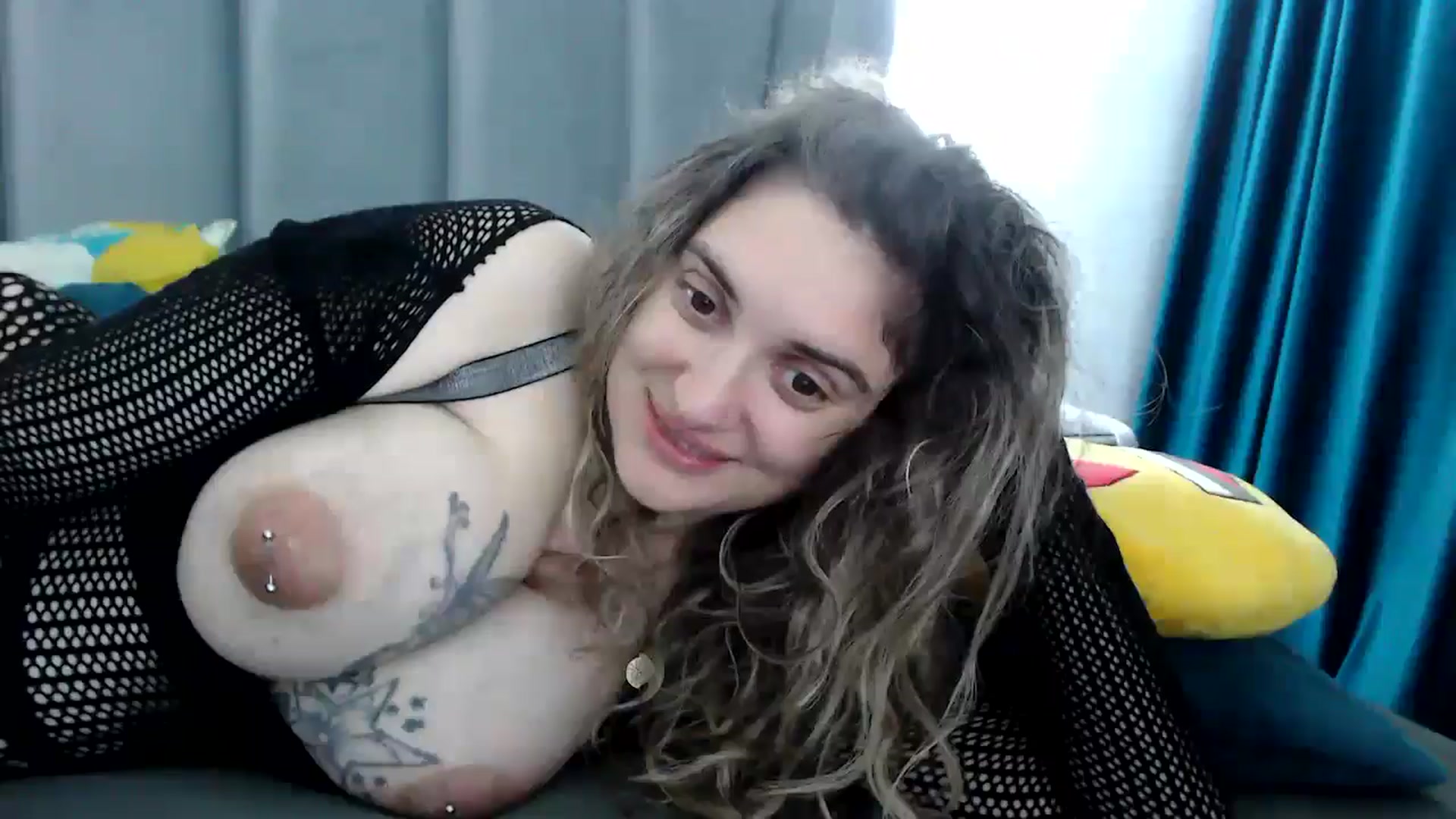 Gallery image thumbnail from BdayDivinna's myfreecams stream on, 06/30/2025, 24:21 image 5 of 20
