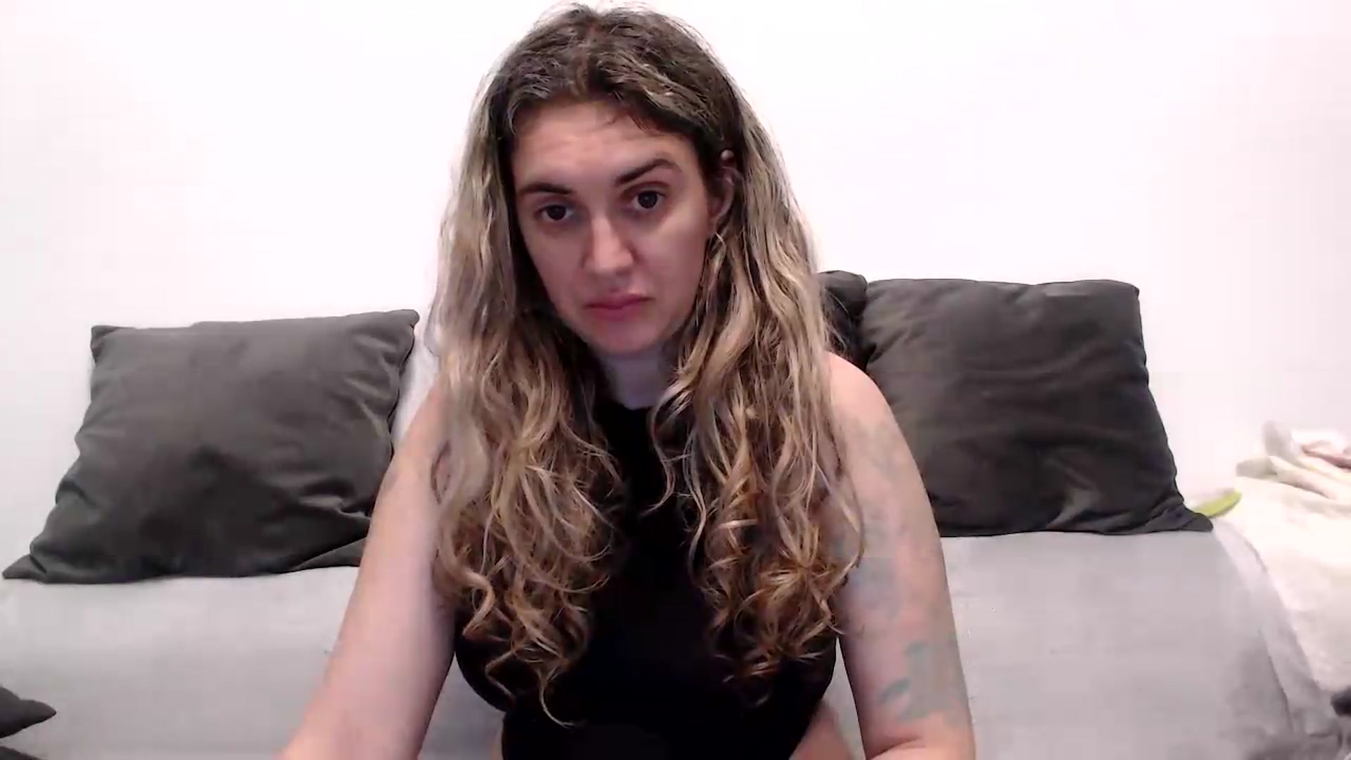 Gallery image thumbnail from BdayDivinna's myfreecams stream on, 06/02/2026, 01:06 image 10 of 20