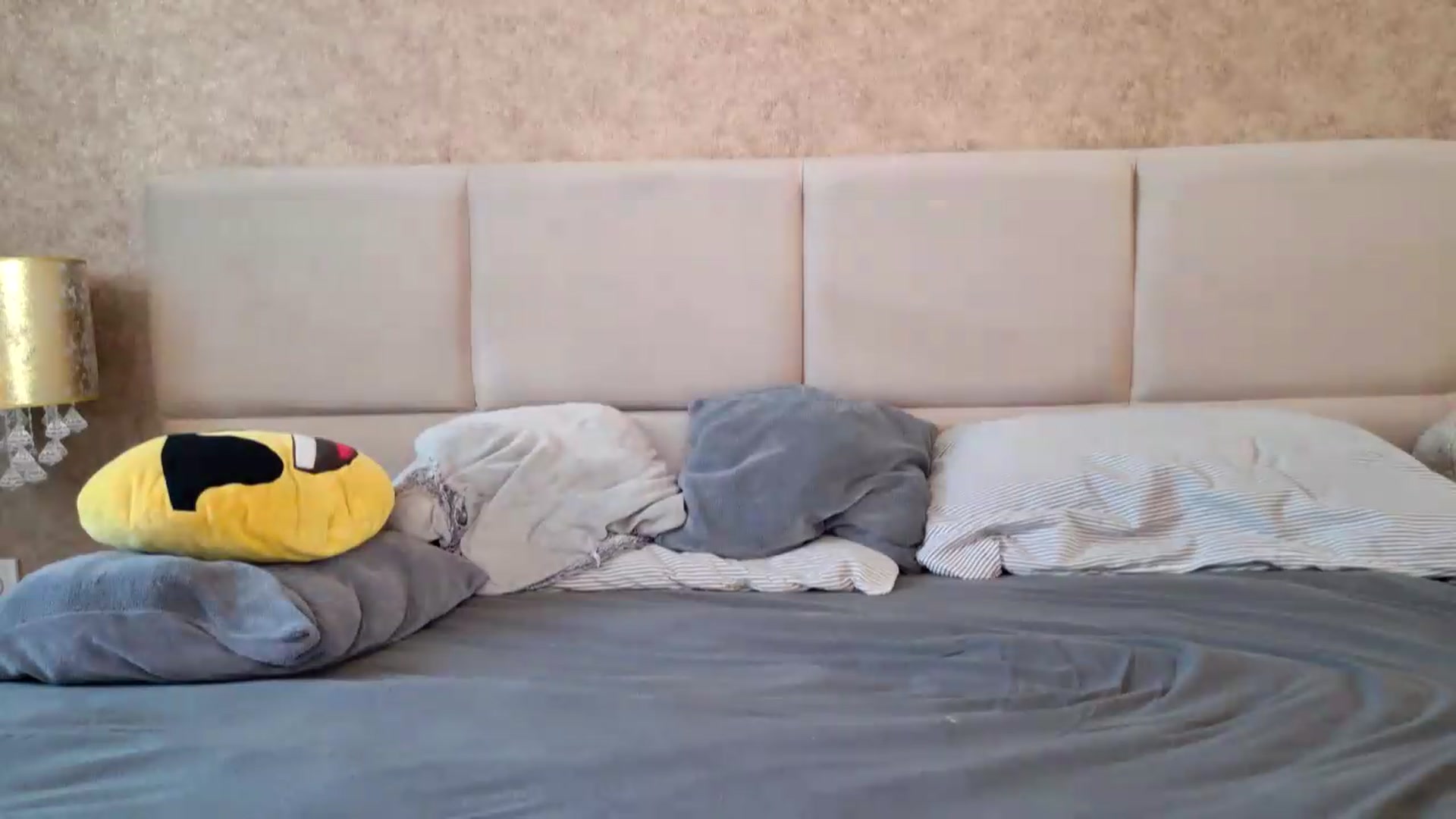 Gallery image thumbnail from BdayDivinna's myfreecams stream on, 06/10/2026, 05:07 image 5 of 20