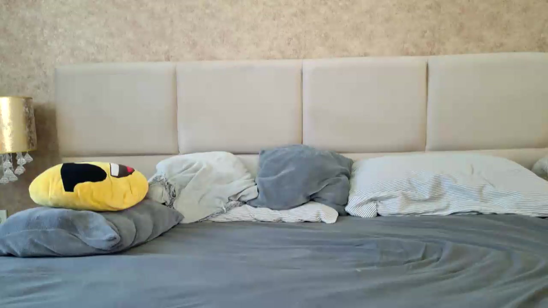 Gallery image thumbnail from BdayDivinna's myfreecams stream on, 06/10/2026, 05:07 image 6 of 20