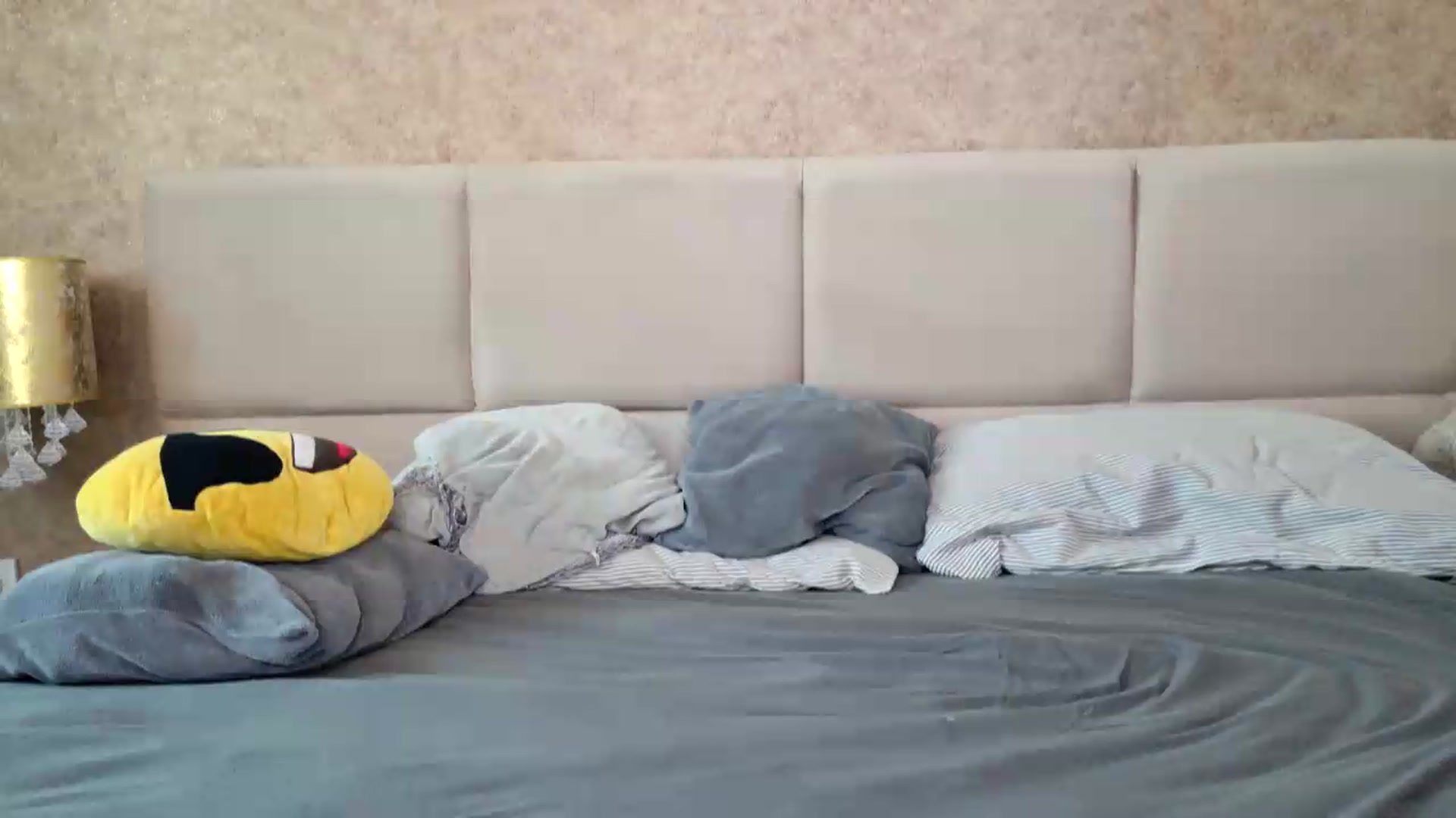 Gallery image thumbnail from BdayDivinna's myfreecams stream on, 06/10/2026, 05:07 image 10 of 20