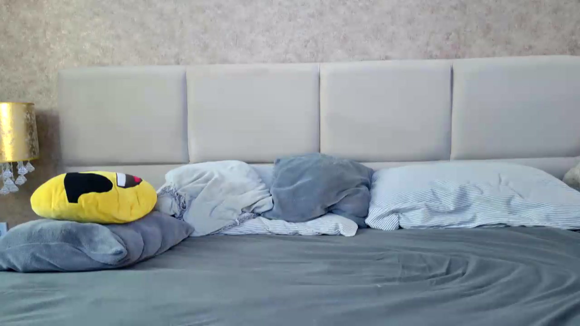 Gallery image thumbnail from BdayDivinna's myfreecams stream on, 06/10/2026, 05:07 image 8 of 20
