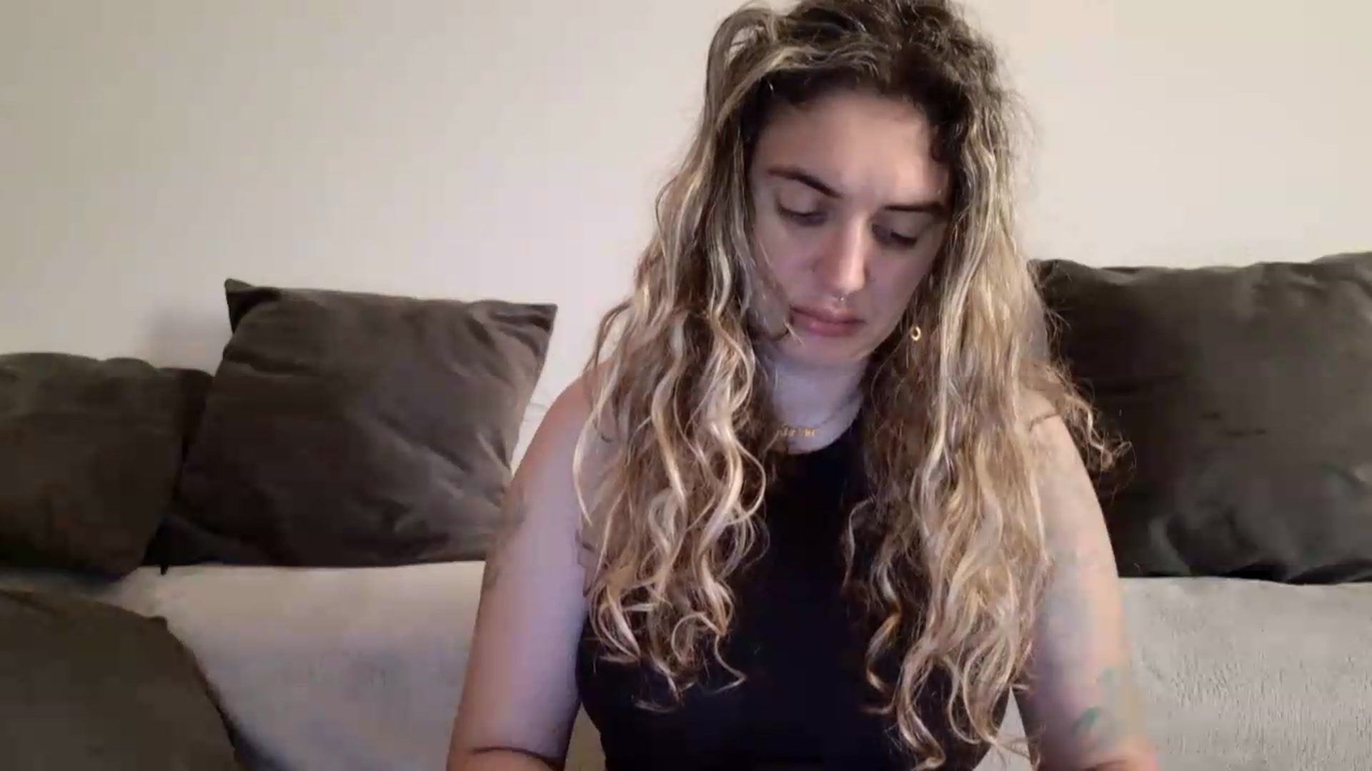 Gallery image thumbnail from BdayDivinna's myfreecams stream on, 06/22/2026, 02:49 image 19 of 20