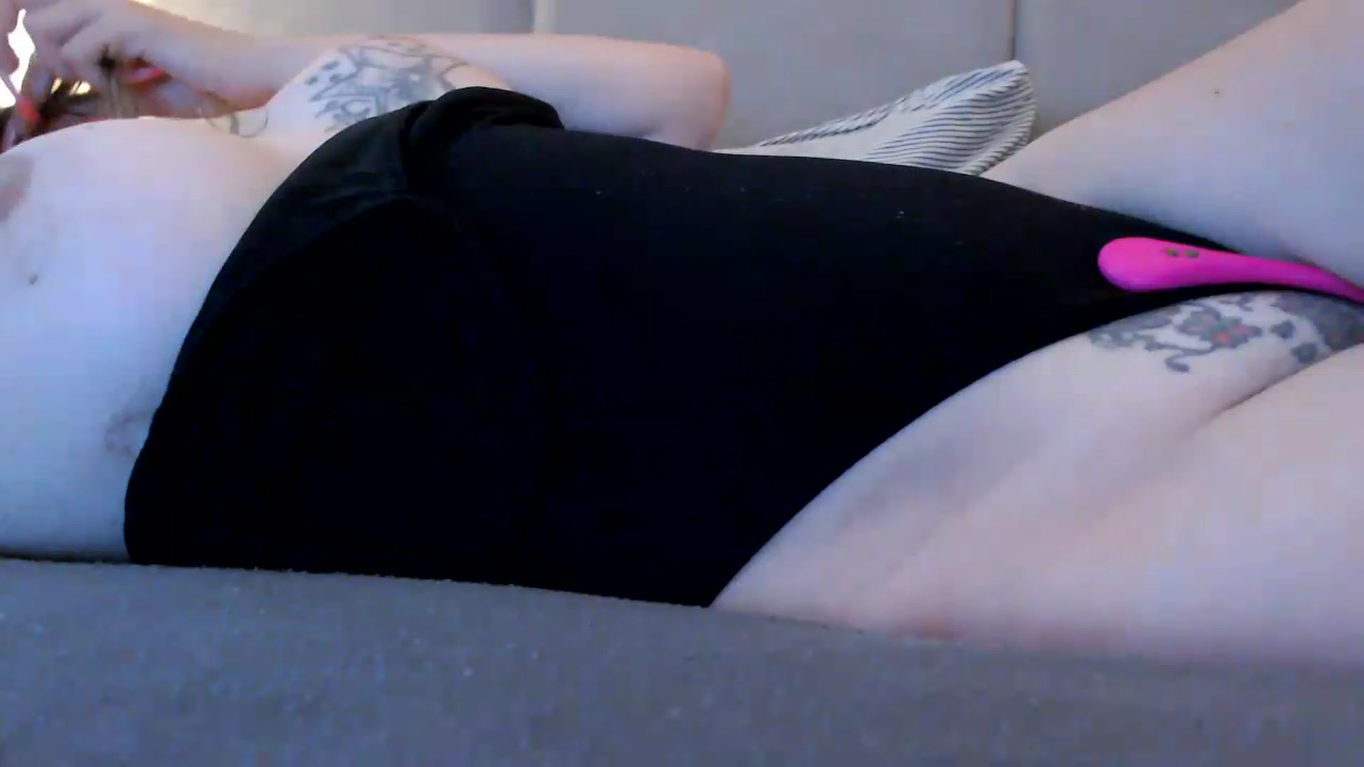 Gallery image thumbnail from BdayDivinna's myfreecams stream on, 06/26/2026, 03:51 image 15 of 20
