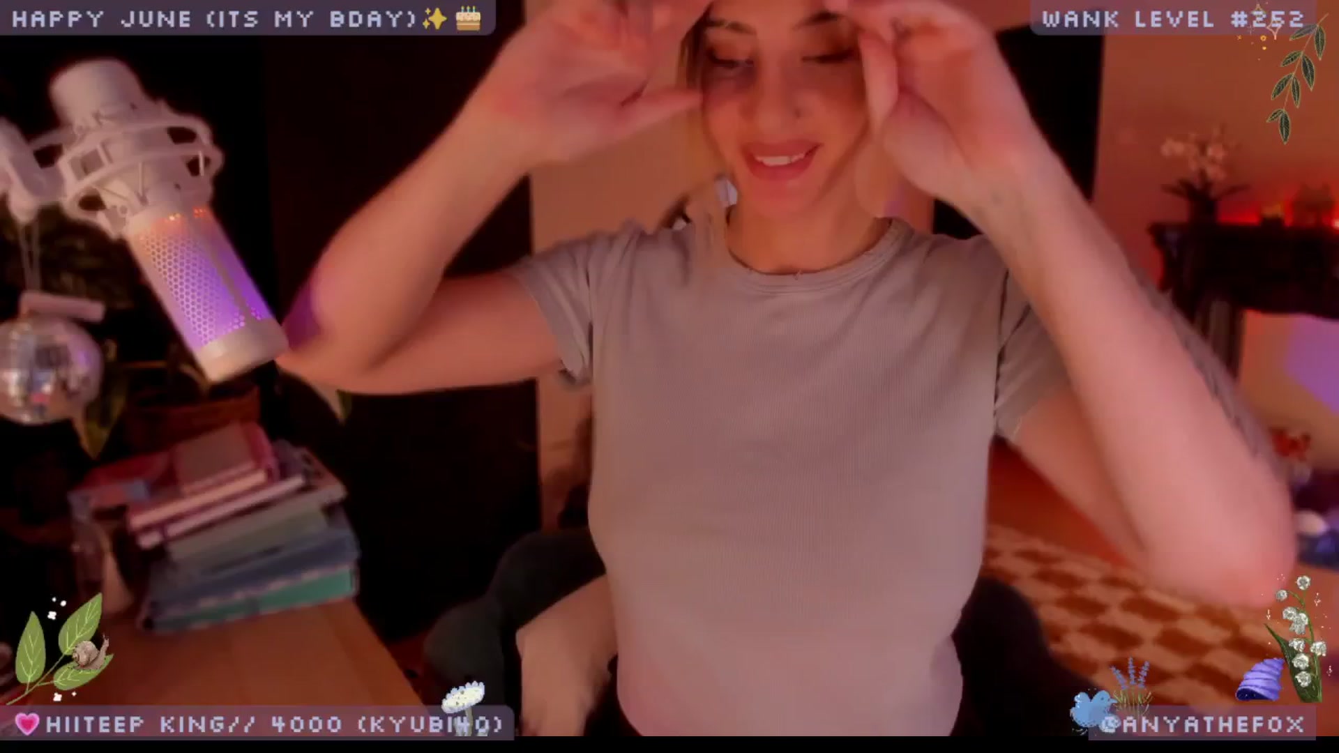 Gallery image thumbnail from BdayDove's myfreecams stream on, 06/12/2025, 09:35 image 12 of 20