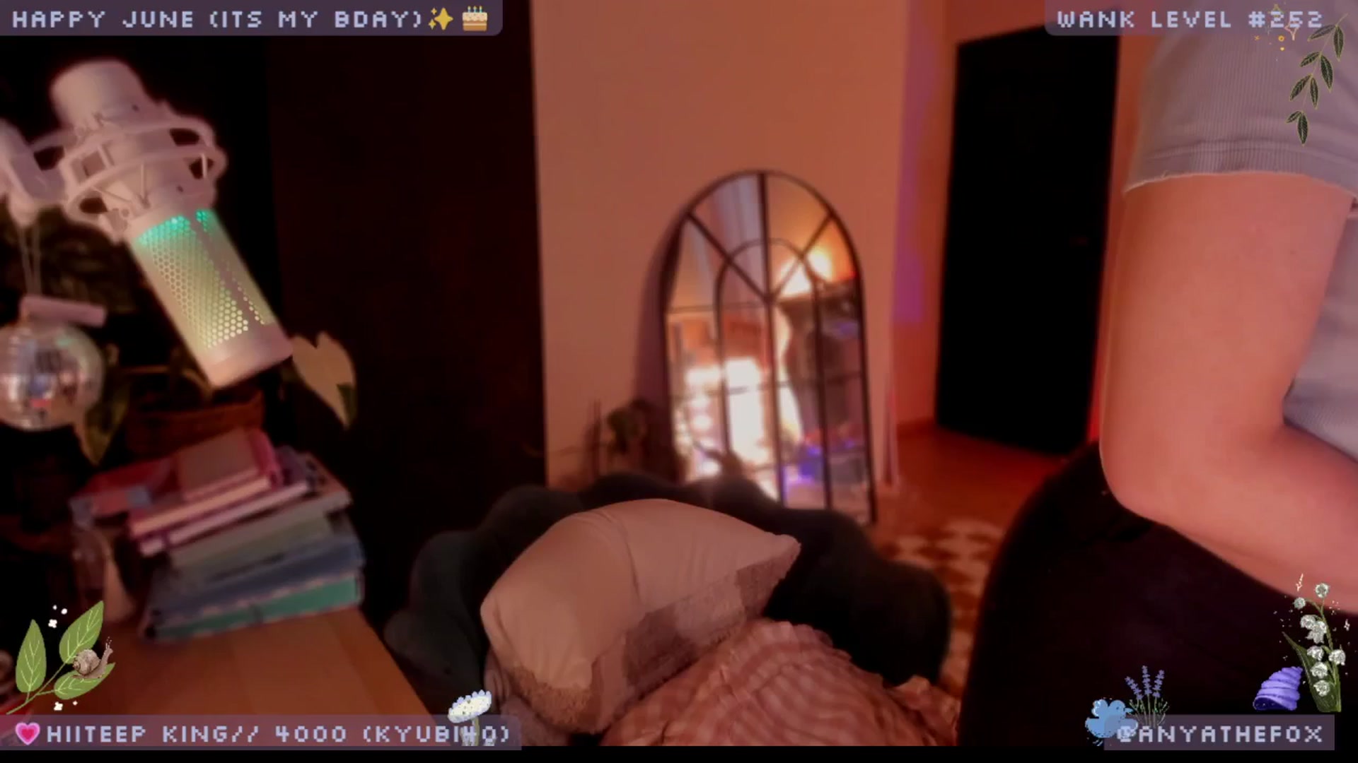 Gallery image thumbnail from BdayDove's myfreecams stream on, 06/12/2025, 09:35 image 11 of 20