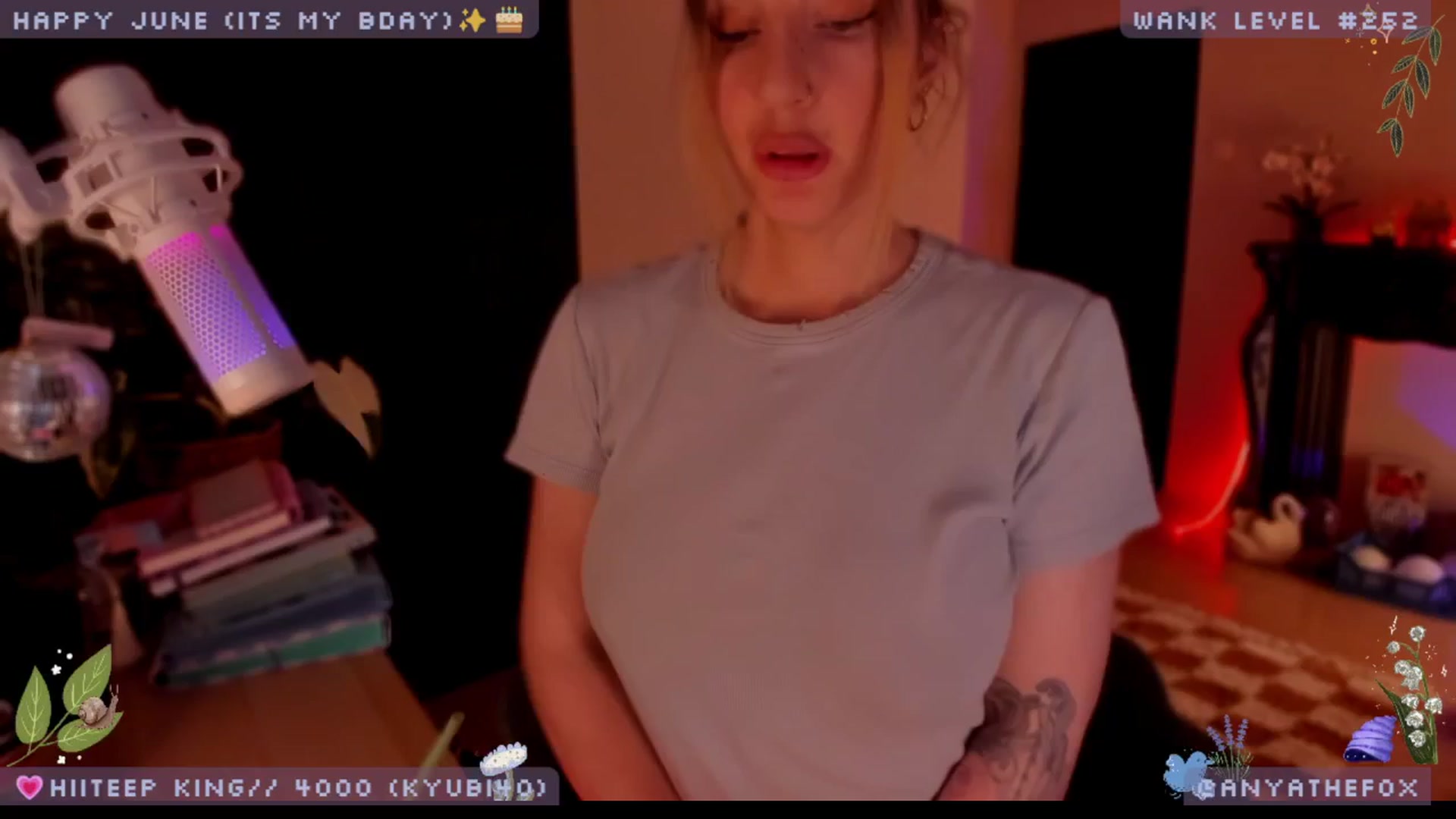 Gallery image thumbnail from BdayDove's myfreecams stream on, 06/12/2025, 09:35 image 6 of 20