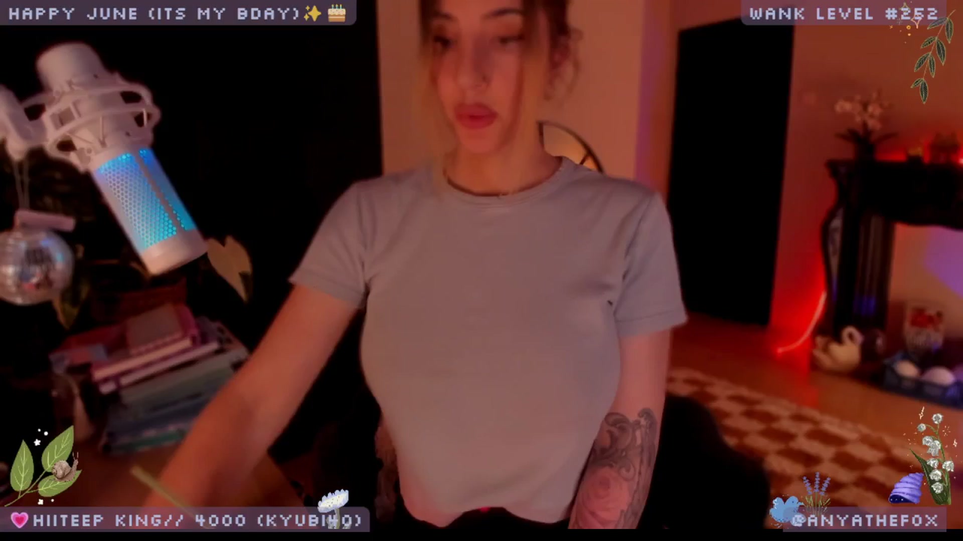 Gallery image thumbnail from BdayDove's myfreecams stream on, 06/12/2025, 09:35 image 4 of 20
