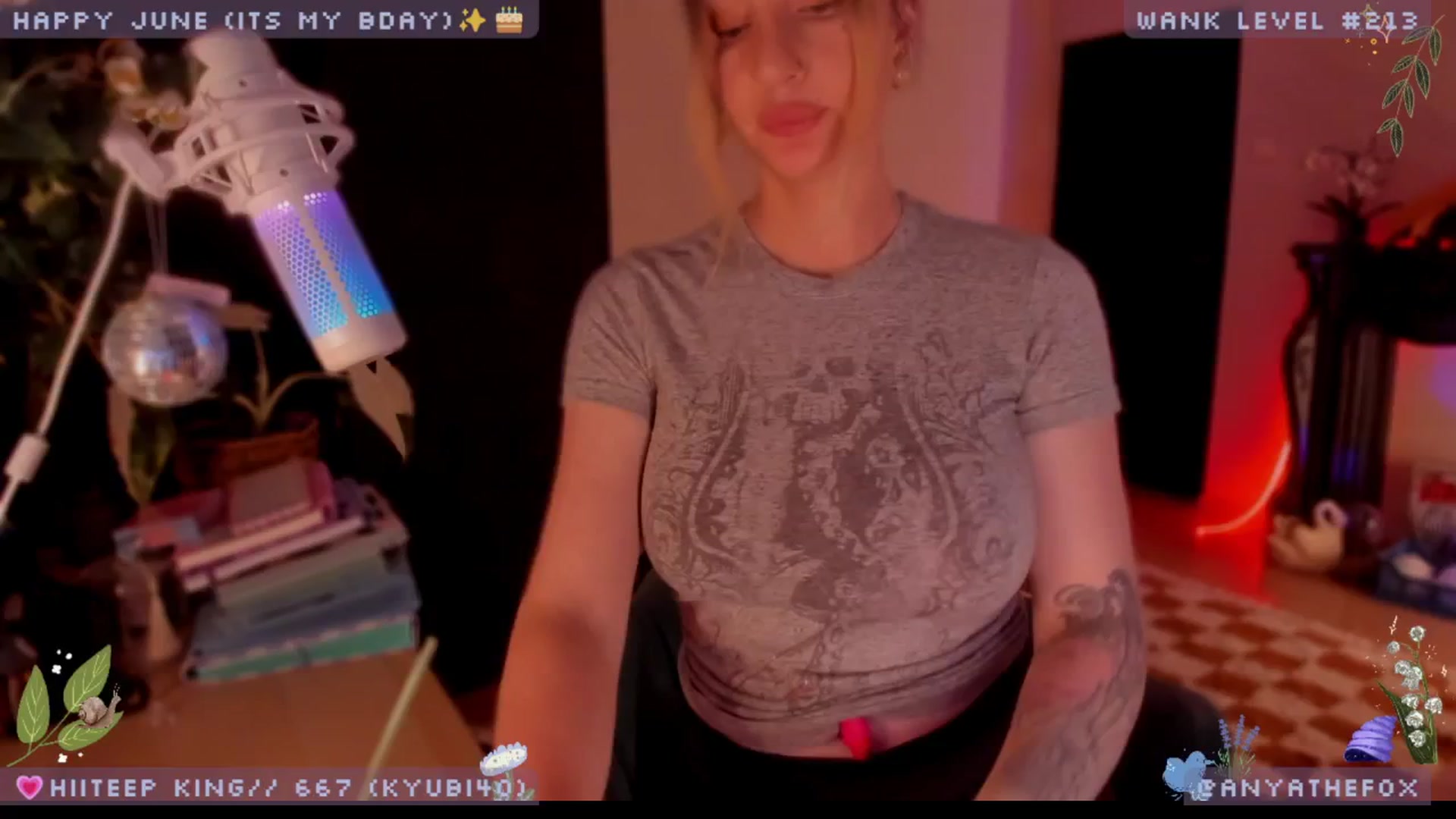 Gallery image thumbnail from BdayDove's myfreecams stream on, 06/13/2025, 11:16 image 8 of 20