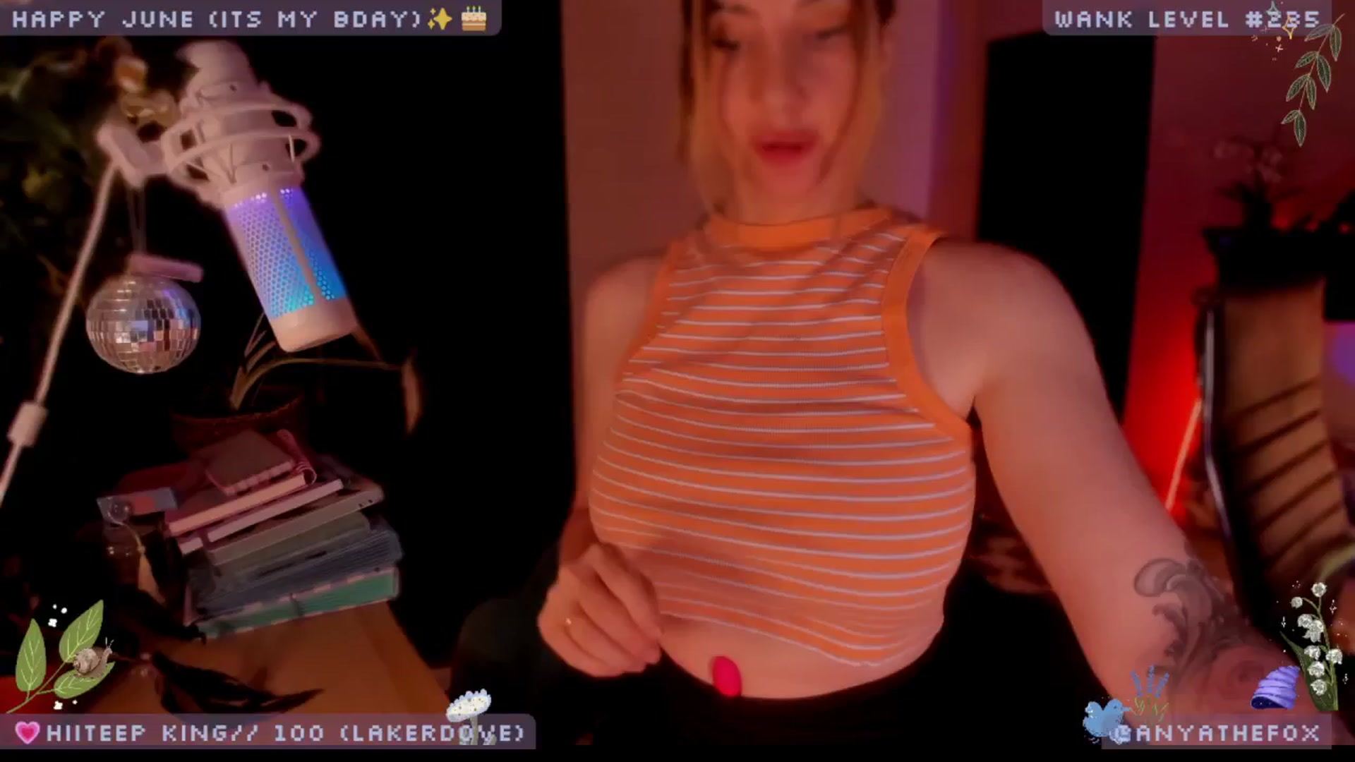 Gallery image thumbnail from BdayDove's myfreecams stream on, 06/14/2025, 09:57 image 7 of 20