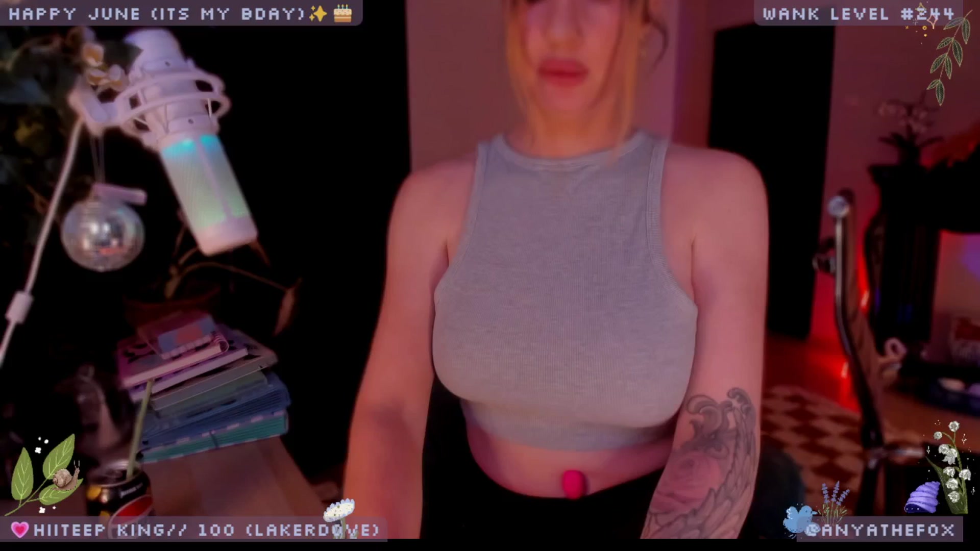 Gallery image thumbnail from BdayDove's myfreecams stream on, 06/15/2025, 08:22 image 2 of 20