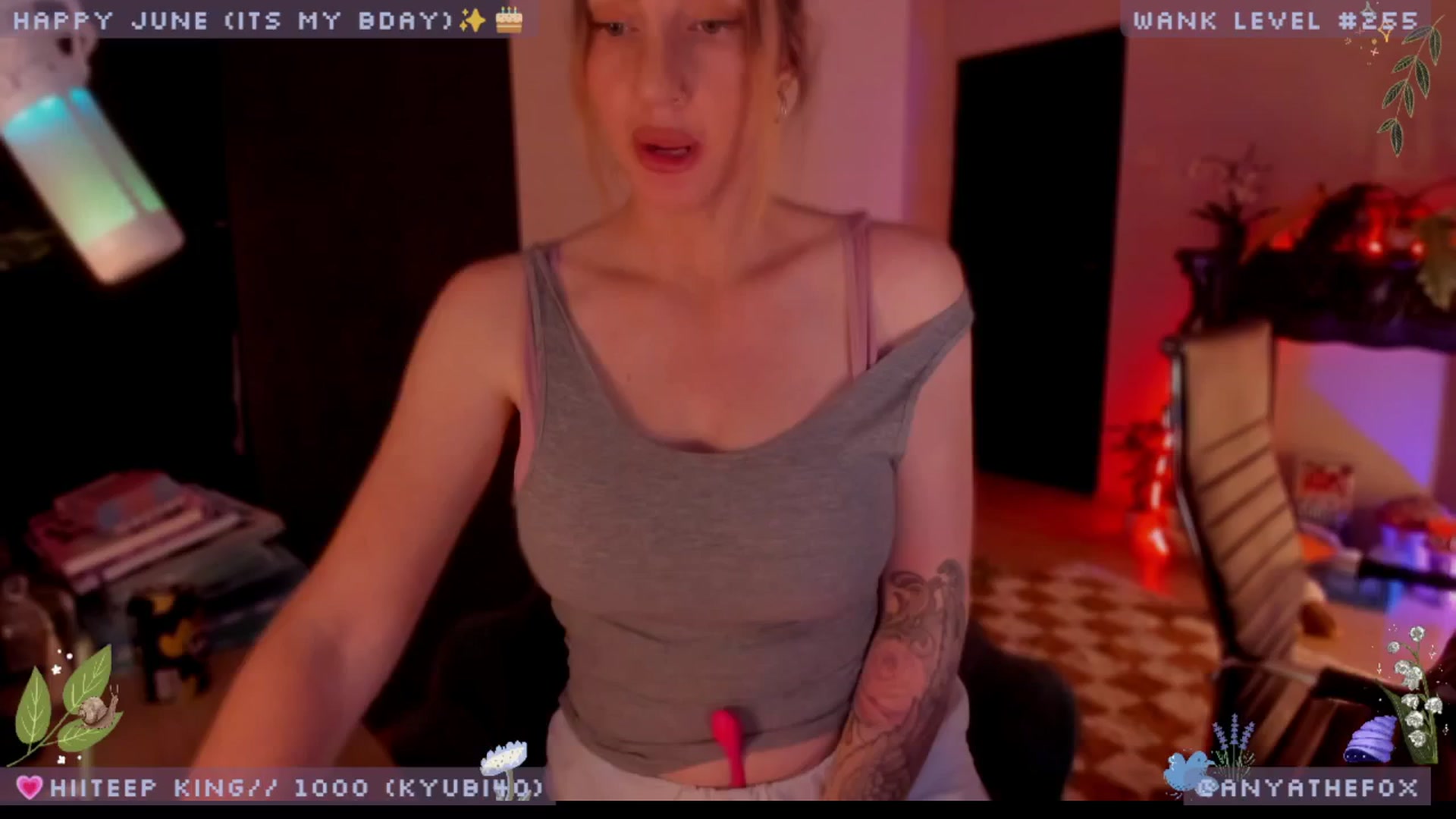 Gallery image thumbnail from BdayDove's myfreecams stream on, 06/19/2025, 09:55 image 9 of 20