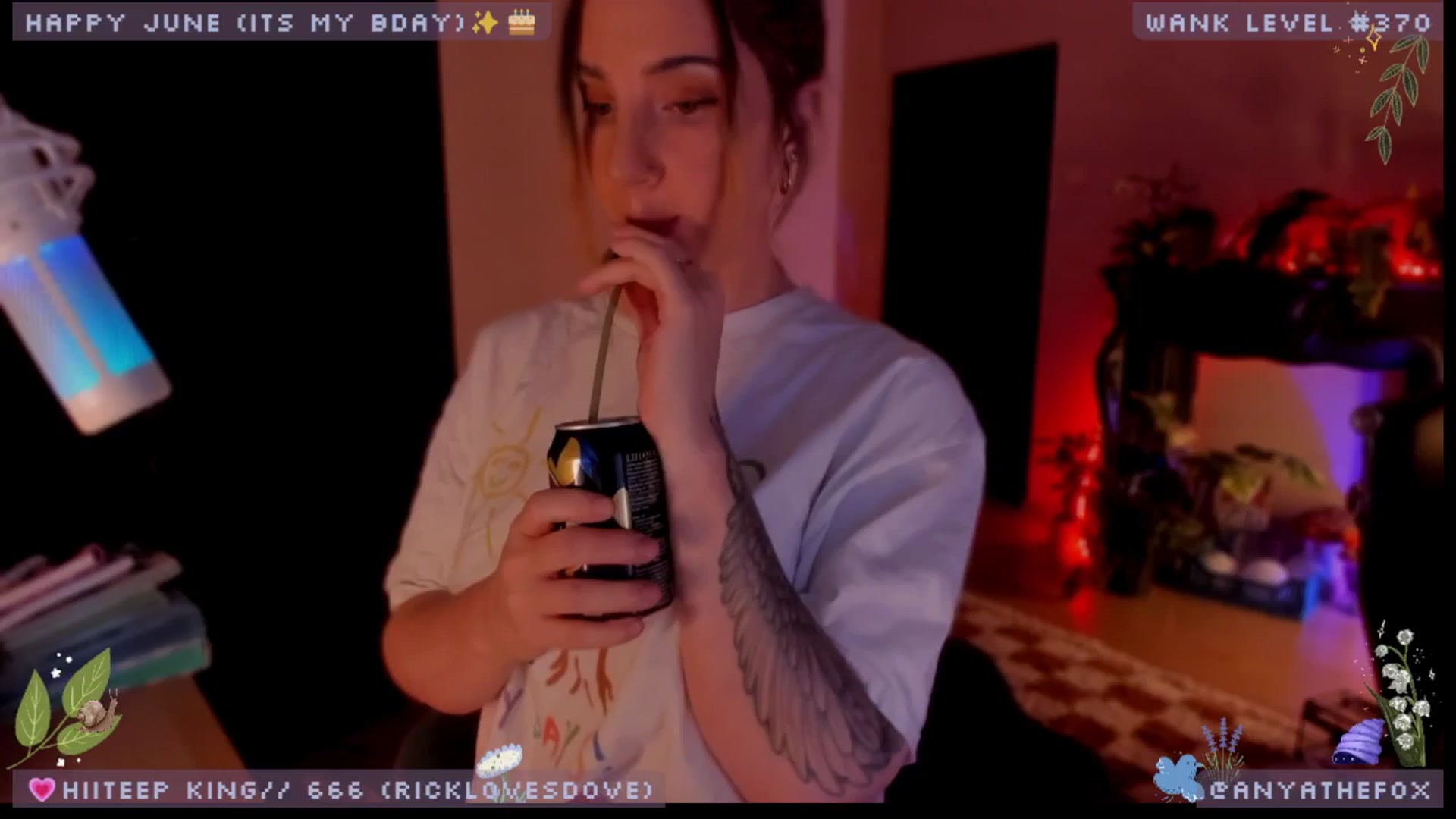 Gallery image thumbnail from BdayDove's myfreecams stream on, 06/29/2025, 11:31 image 8 of 20