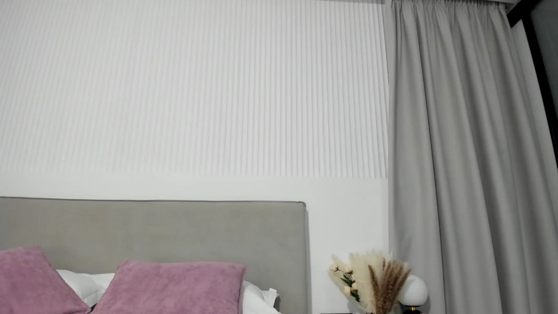 Gallery image thumbnail from BdayDragon's myfreecams stream on, 09/22/2024, 21:43 image 16 of 20